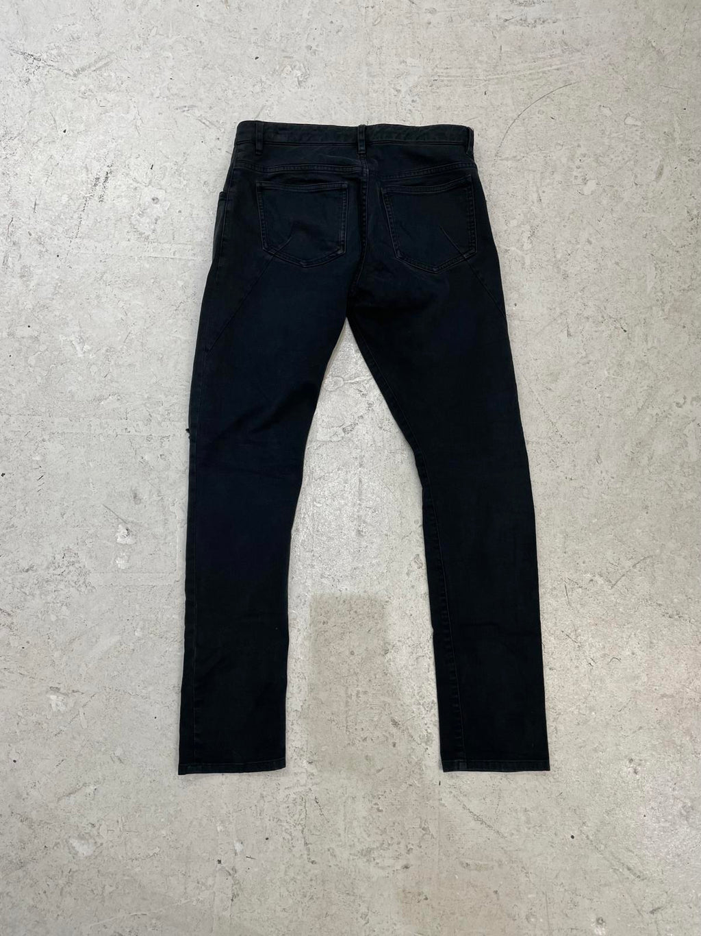 Attachment Knife Cut Jeans