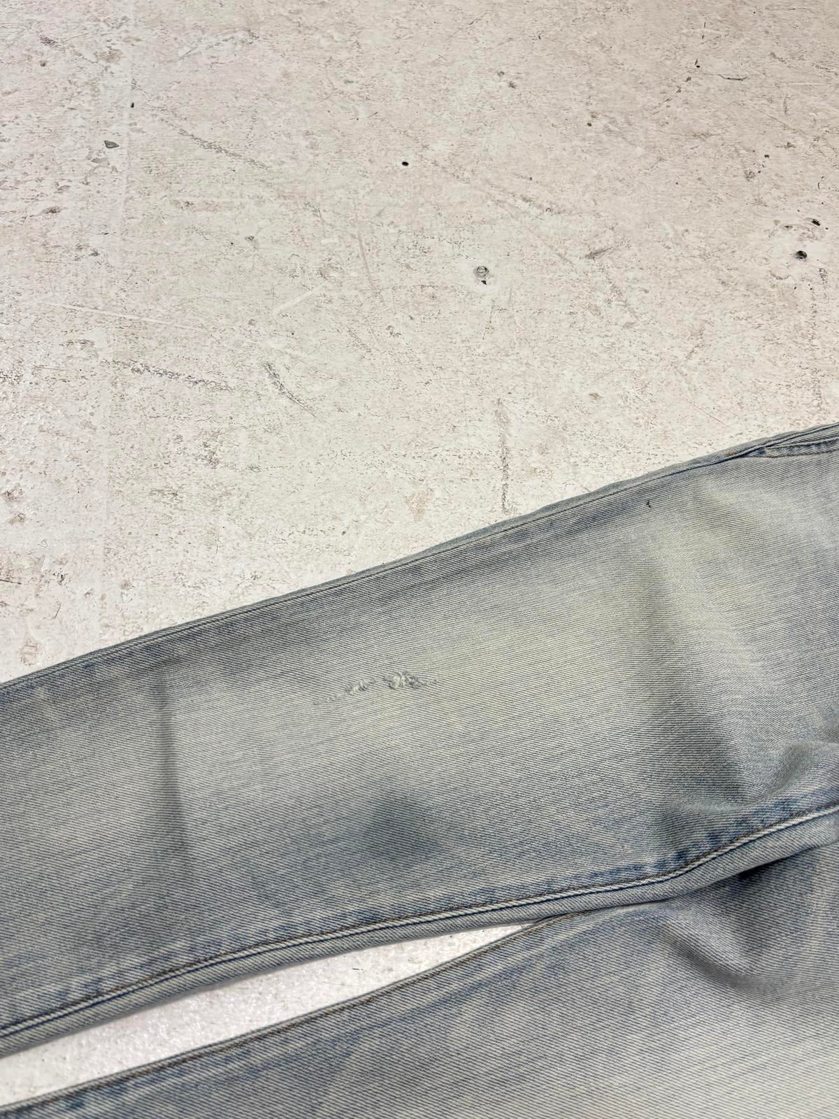 Saint Laurent D02 Jeans.