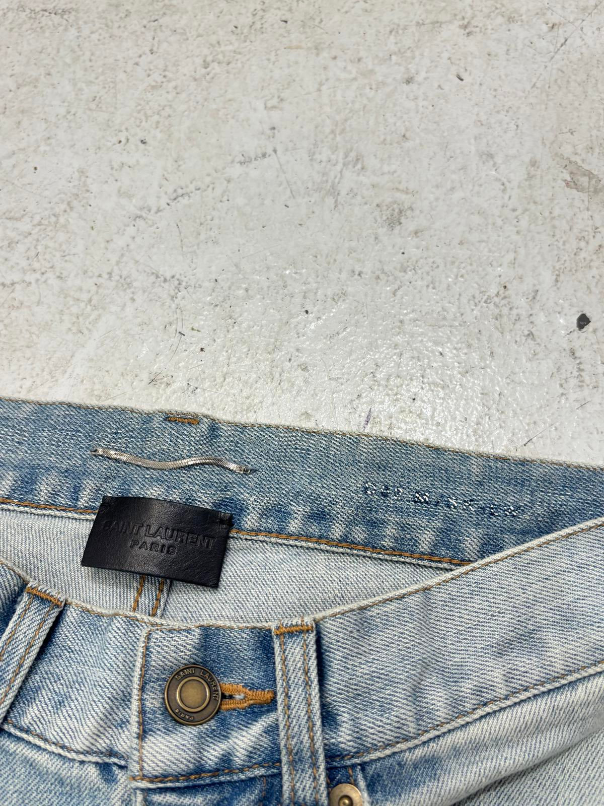 Saint Laurent D02 Jeans.