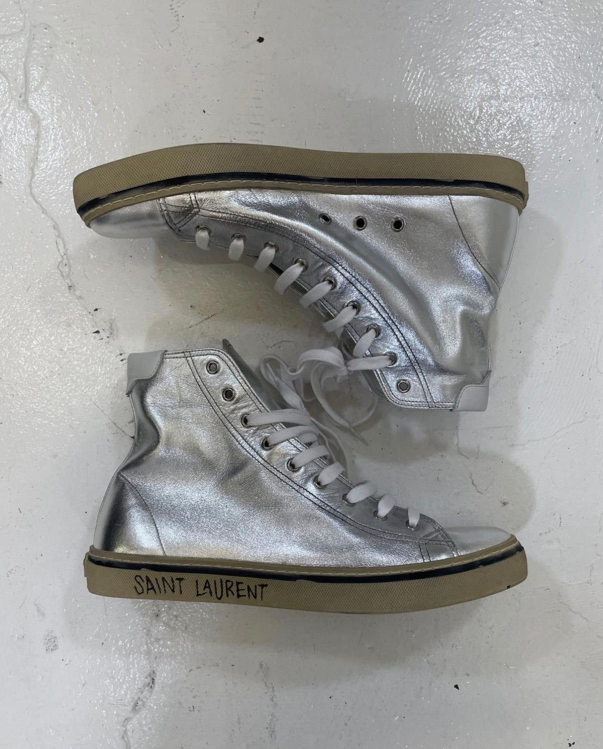 Silver saint Laurent sneaked
