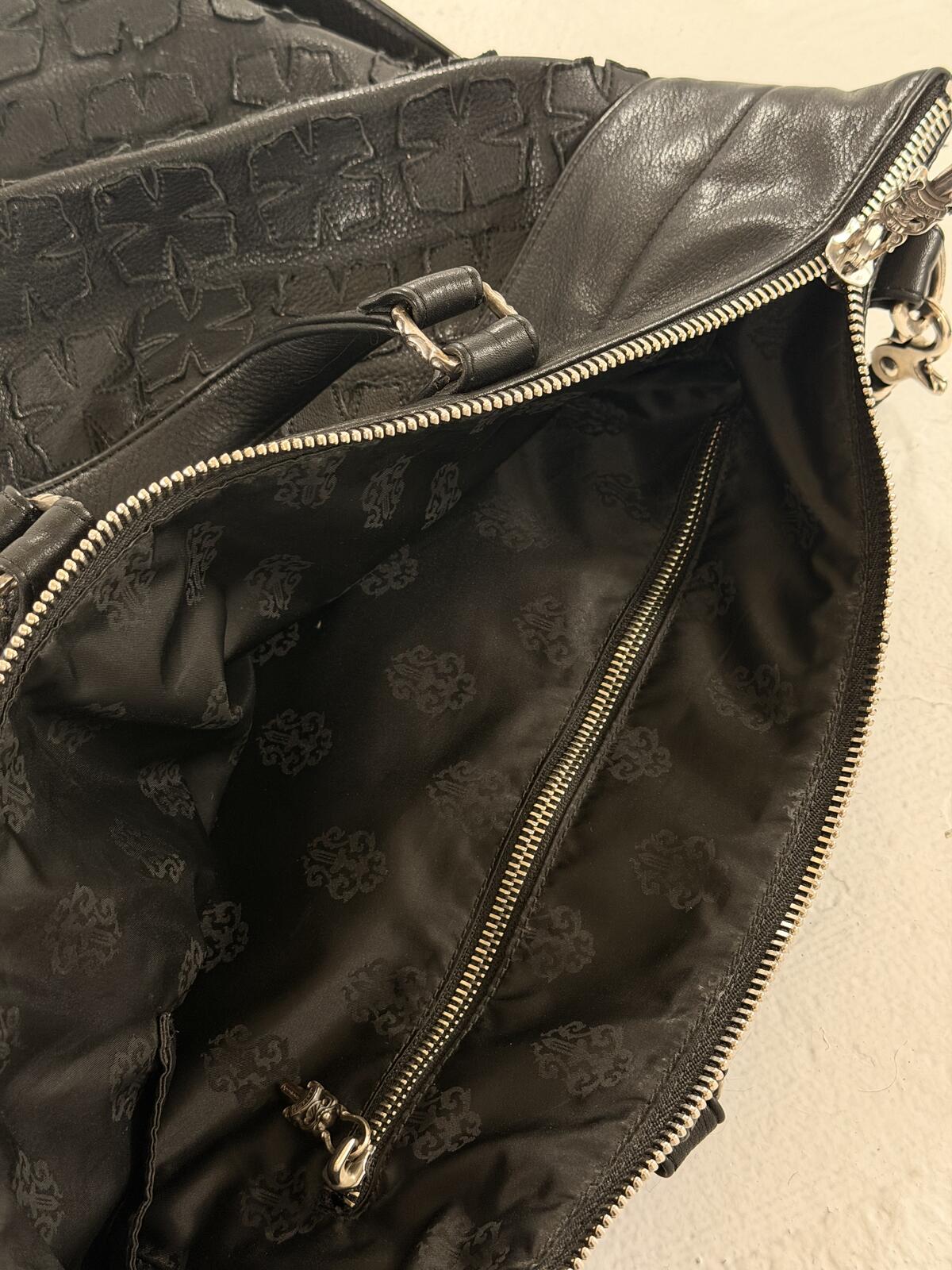 Chrome hearts cross patch messenger brief