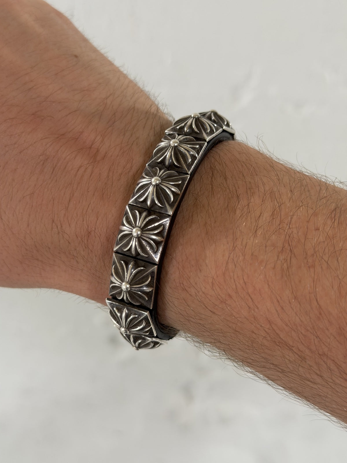 Chrome Hearts Pryamid Snap Bracelet {{ color }} {{ brand }} {{ archive }} {{ season }} {{ year }} {{ hedi slimane }}