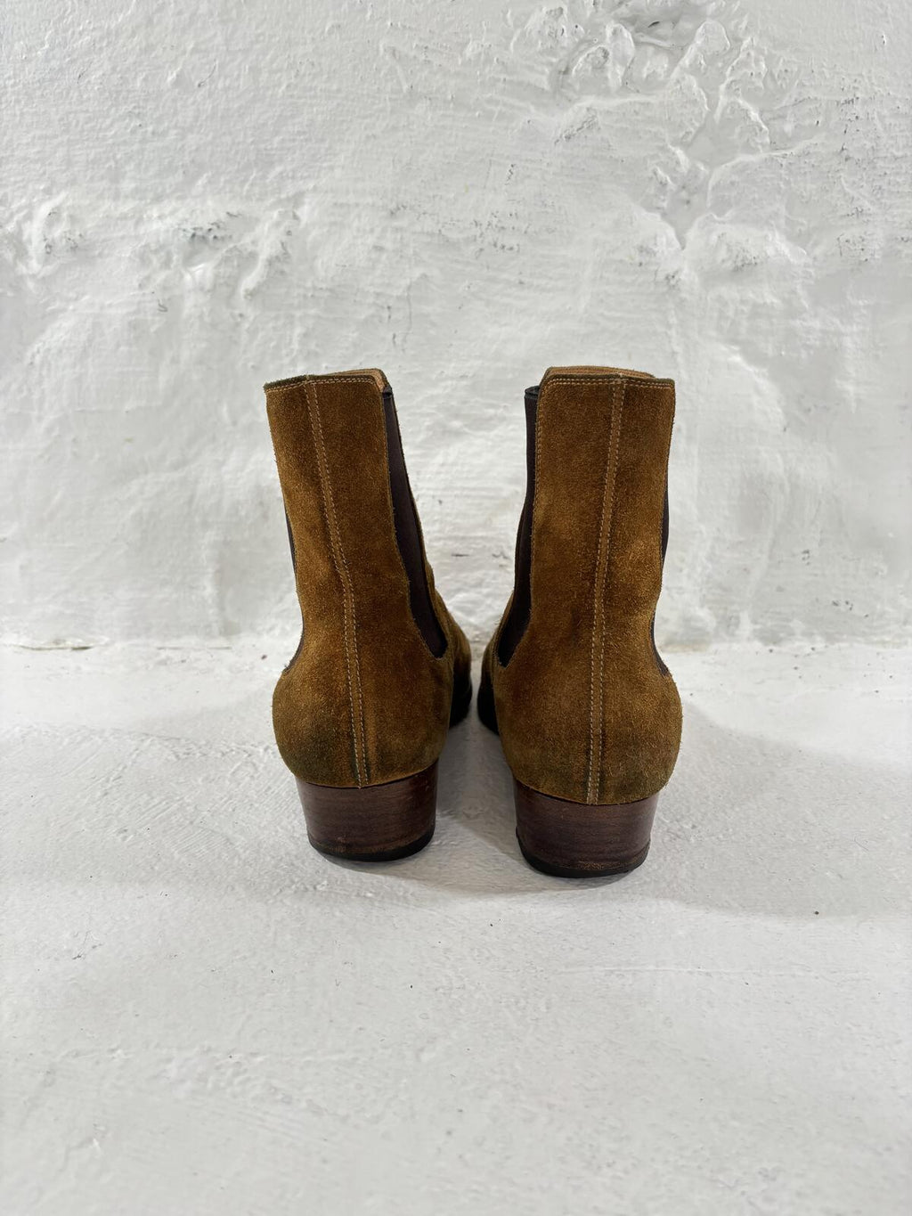 Saint Laurent Paris Chelsea Boots