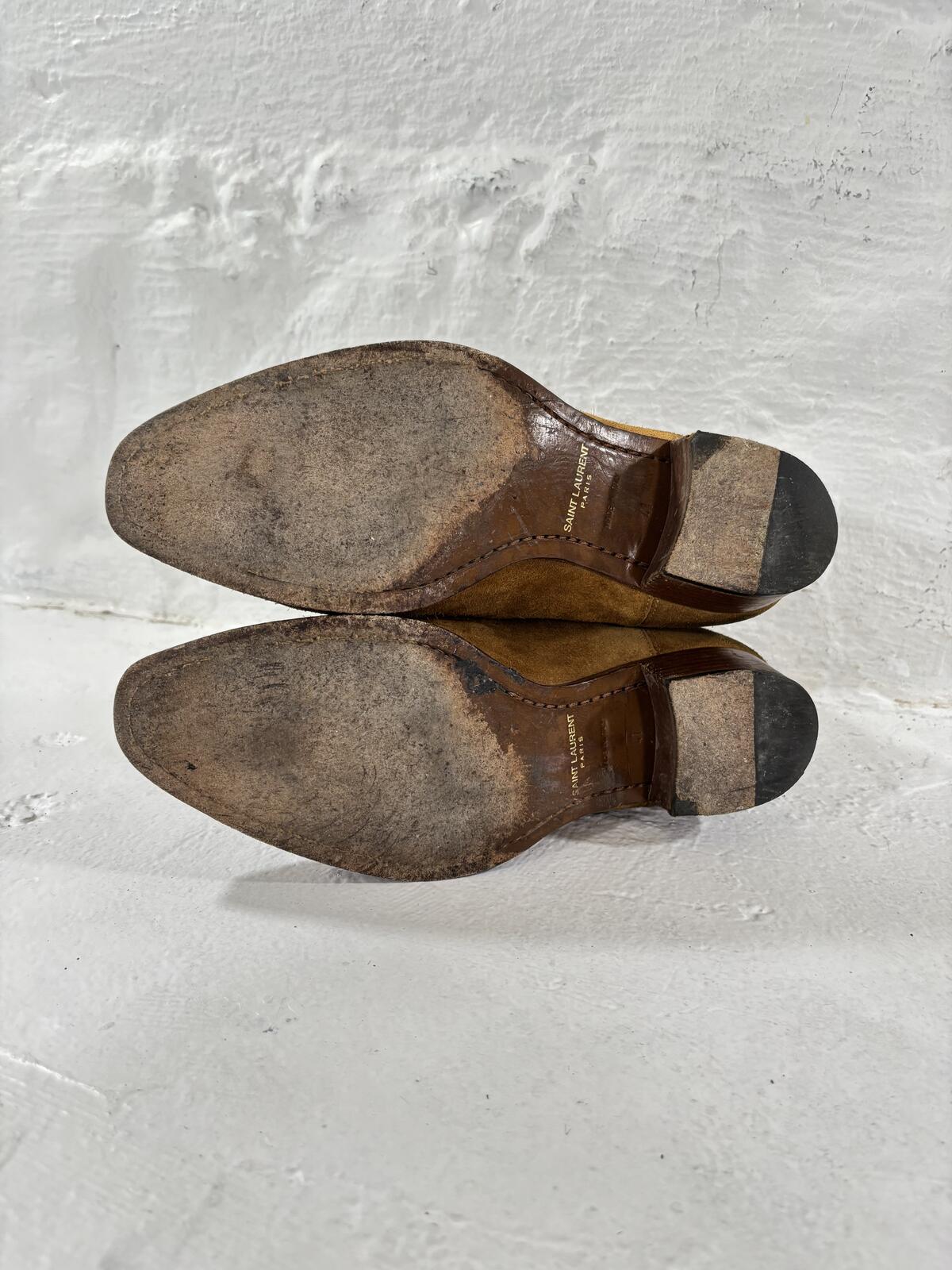 Saint Laurent Paris Chelsea Boots