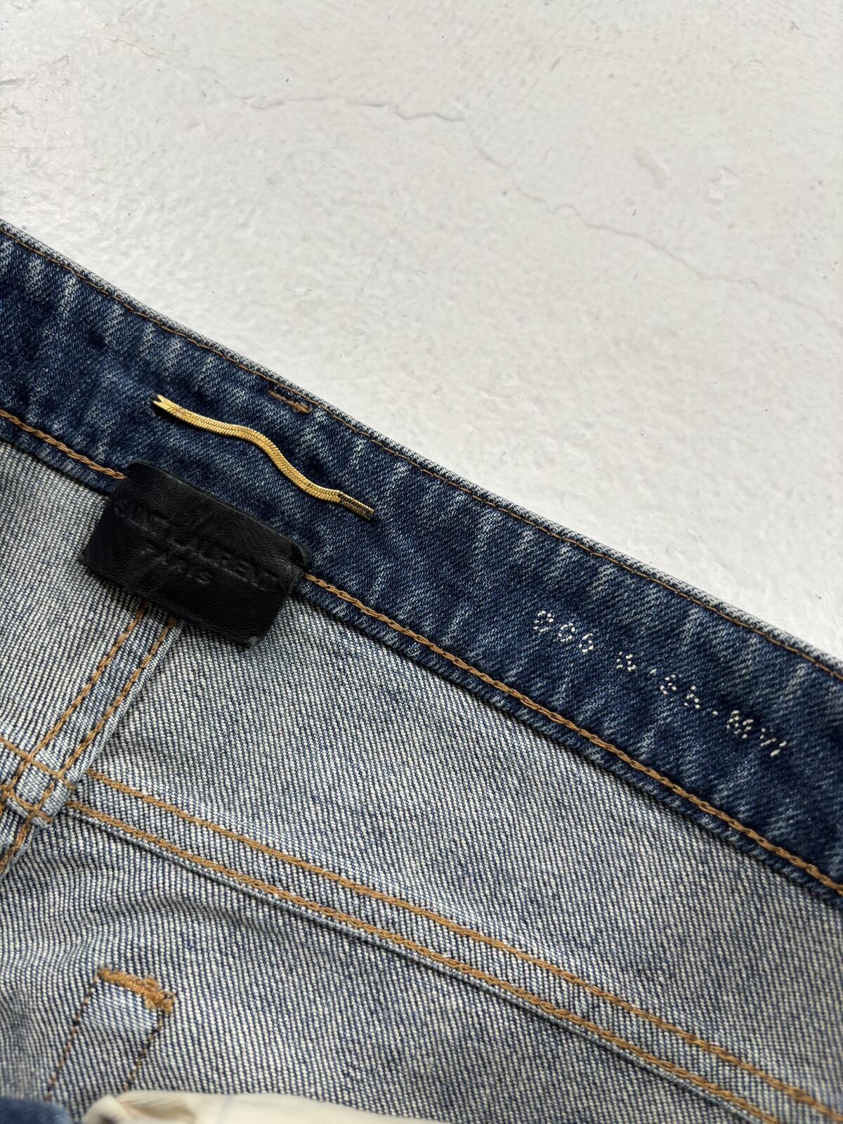 Saint Laurent D06 Light wash denim {{ color }} {{ brand }} {{ archive }} {{ season }} {{ year }} {{ hedi slimane }}