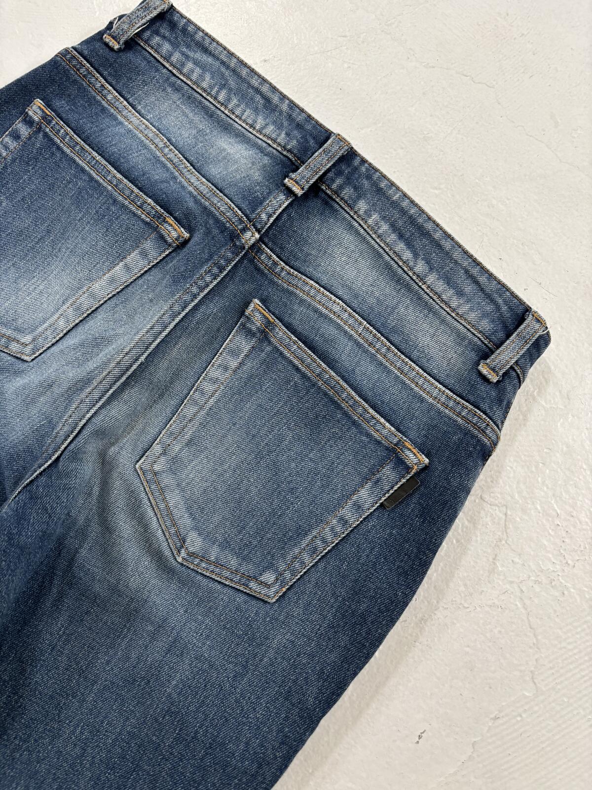Saint Laurent D06 Light wash denim {{ color }} {{ brand }} {{ archive }} {{ season }} {{ year }} {{ hedi slimane }}