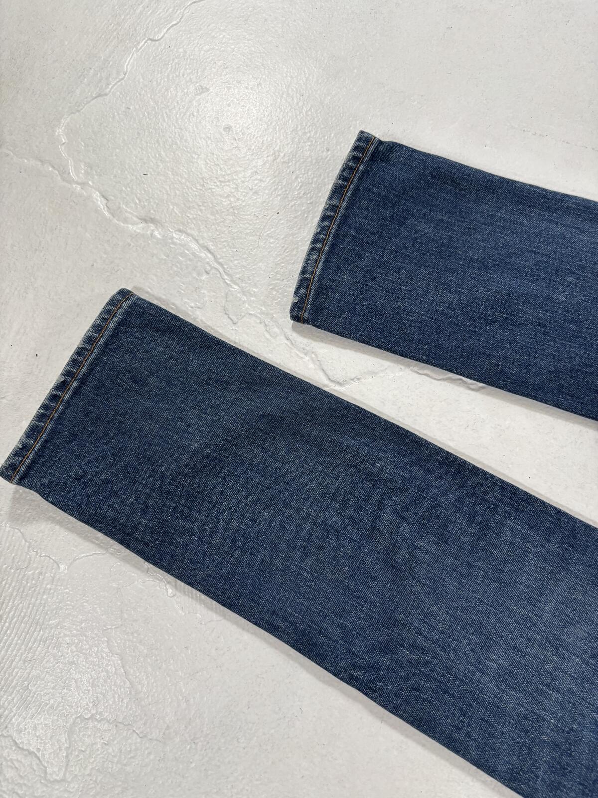 Saint Laurent D06 Light wash denim {{ color }} {{ brand }} {{ archive }} {{ season }} {{ year }} {{ hedi slimane }}