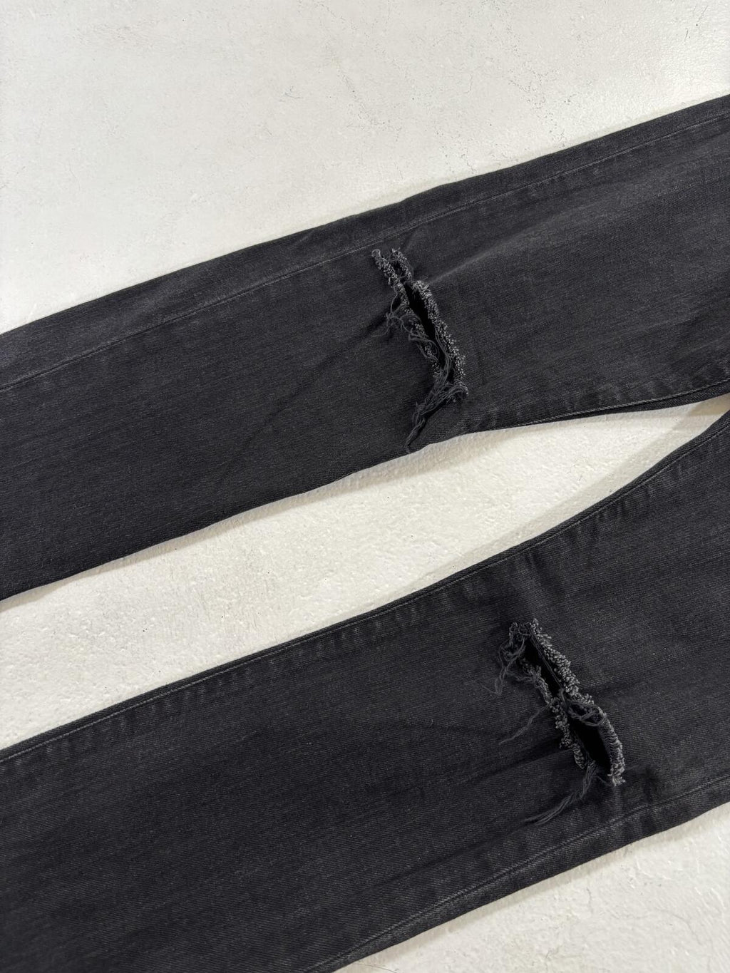 Saint Laurent Black D02 Knife cuts