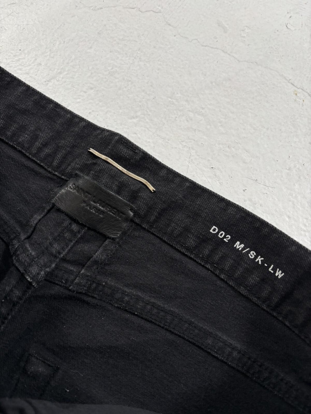 Saint Laurent Black D02 Knife cuts