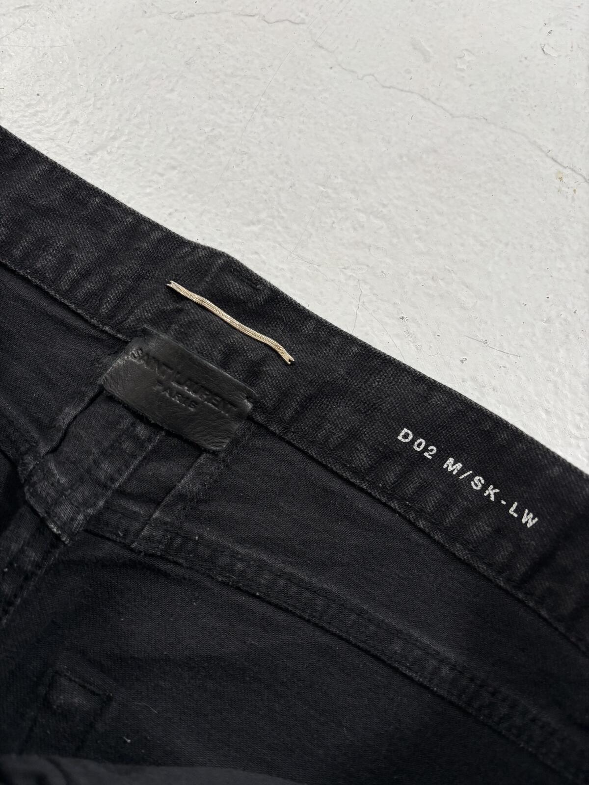 Saint Laurent Black D02 Knife cuts