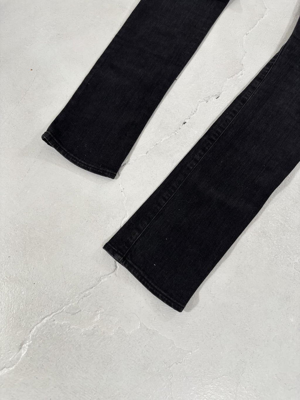 Saint Laurent Black D02 Knife cuts