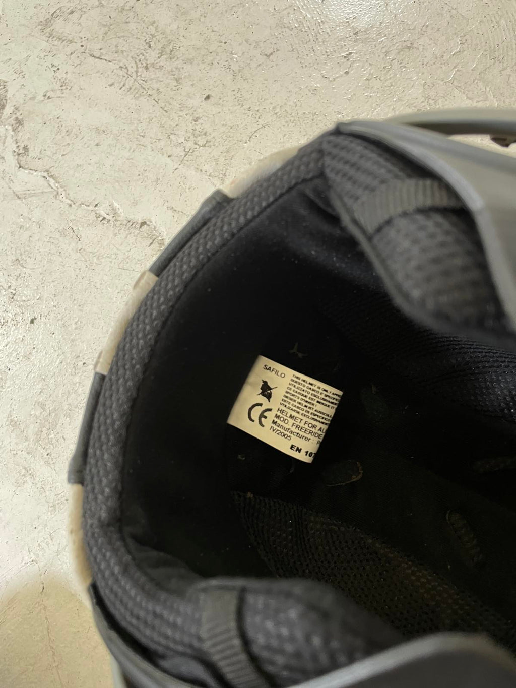 Aw 2004 Dior ski/snowboard helmet