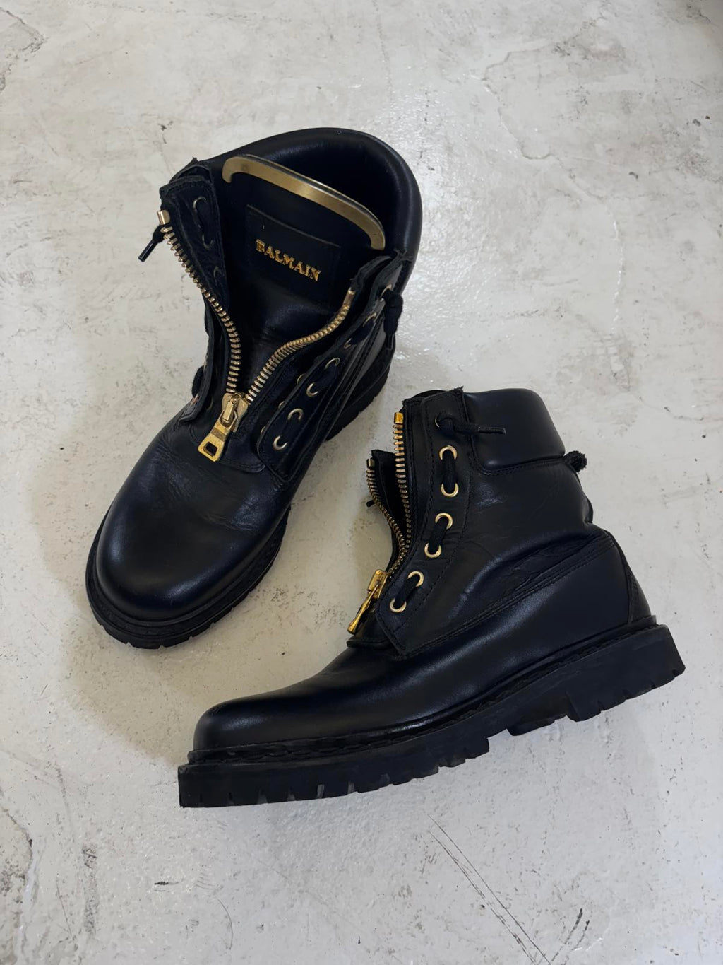 Balmain zip up ankle boots