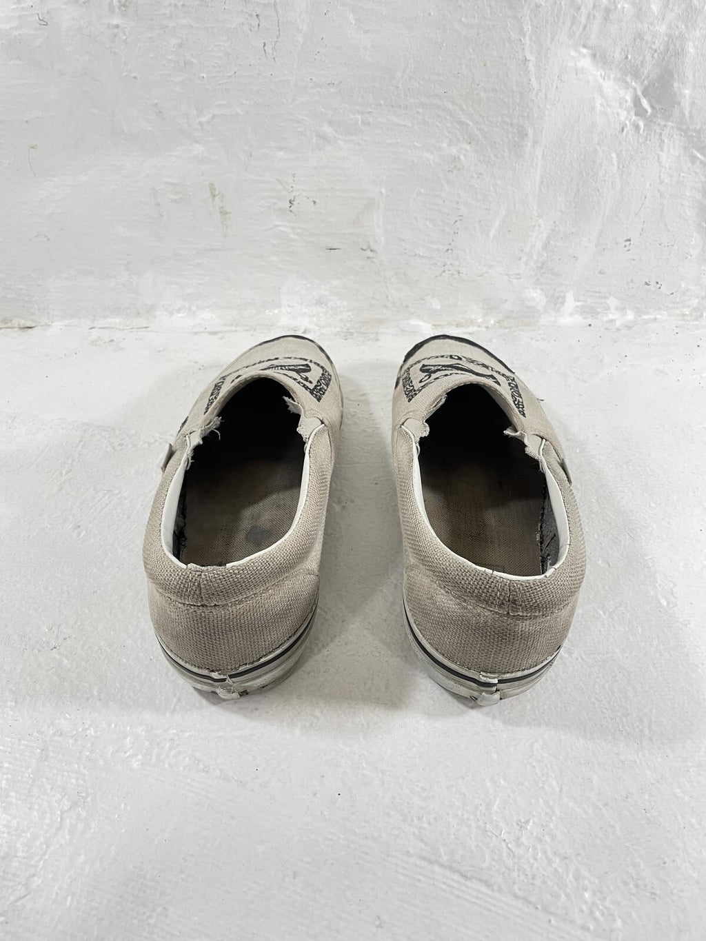 Undercover SS03 Scab Vans