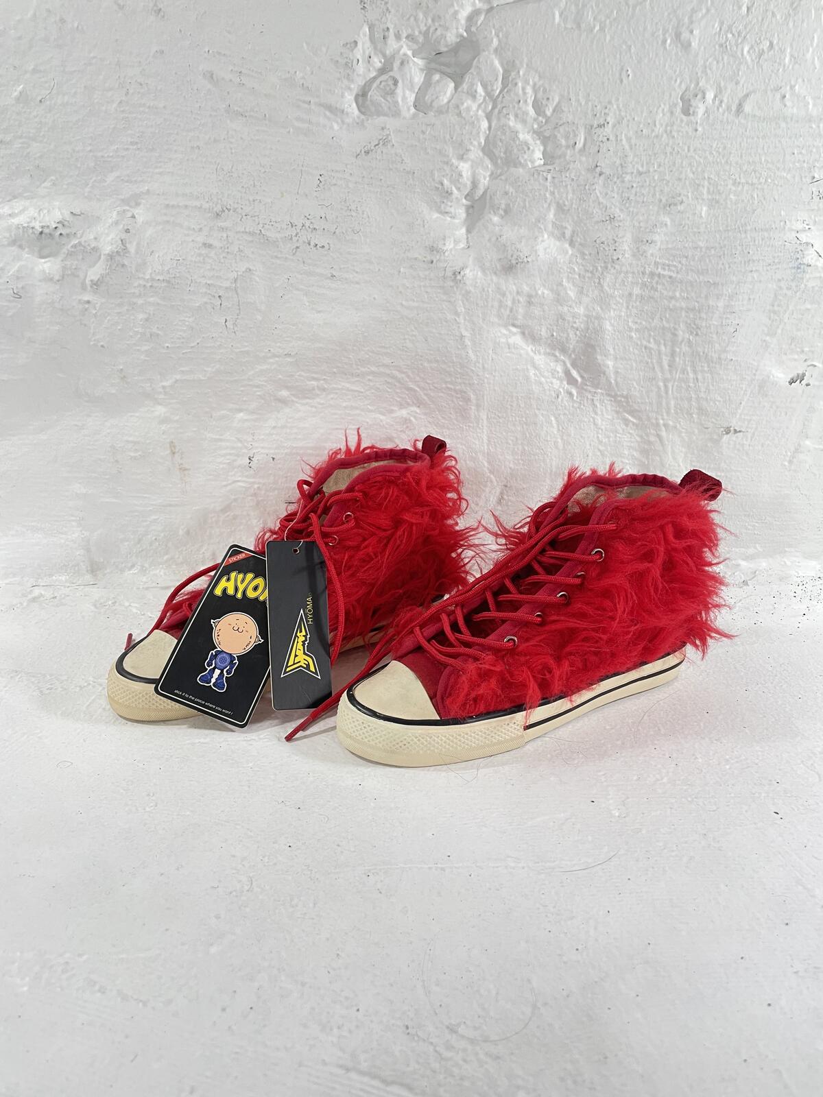 Hyoma Furry Converse