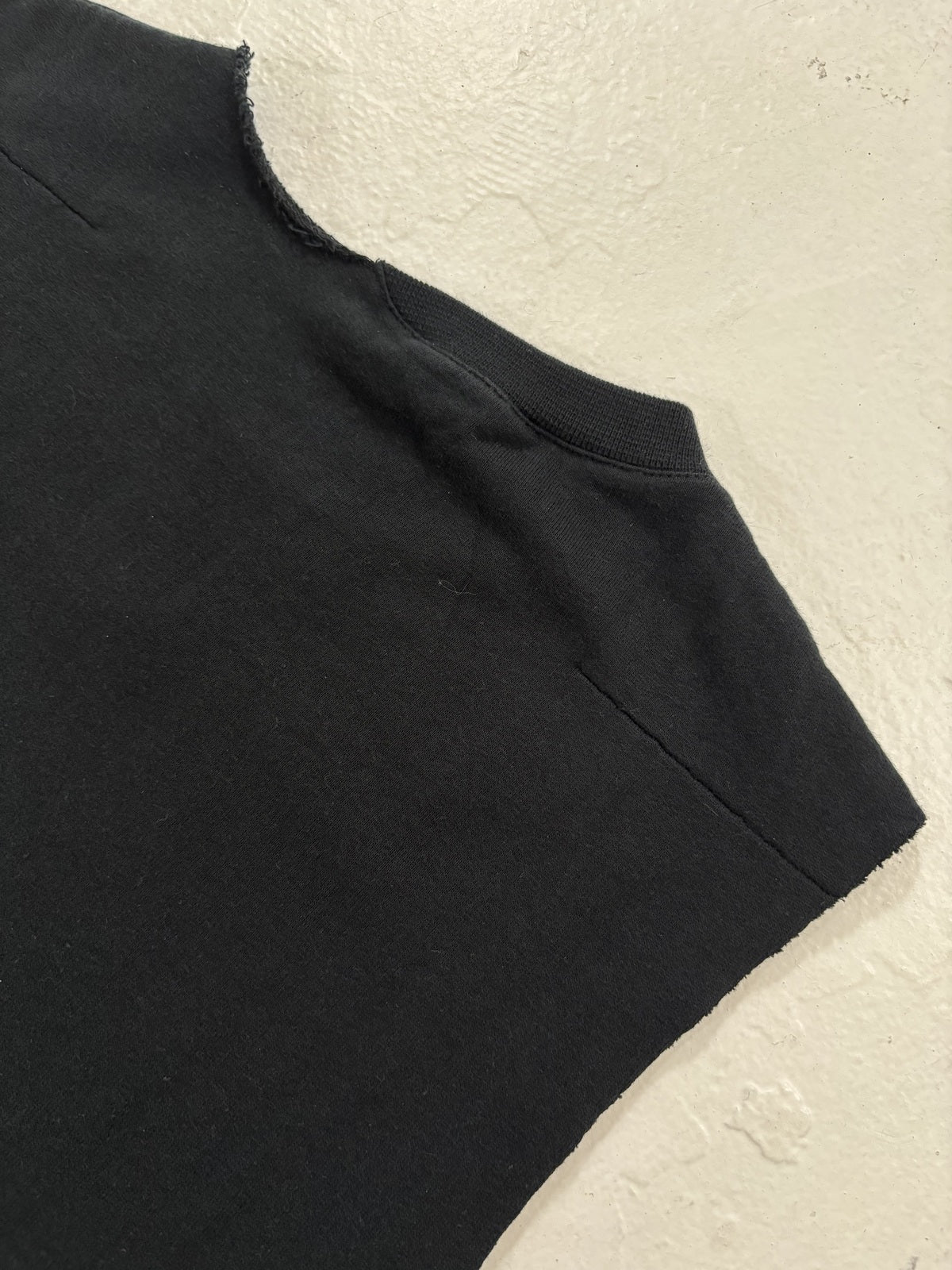 Dior Homme SS06 "Live till 100 & 10" Sleeveless Crewneck {{ color }} {{ brand }} {{ archive }} {{ season }} {{ year }} {{ hedi slimane }}