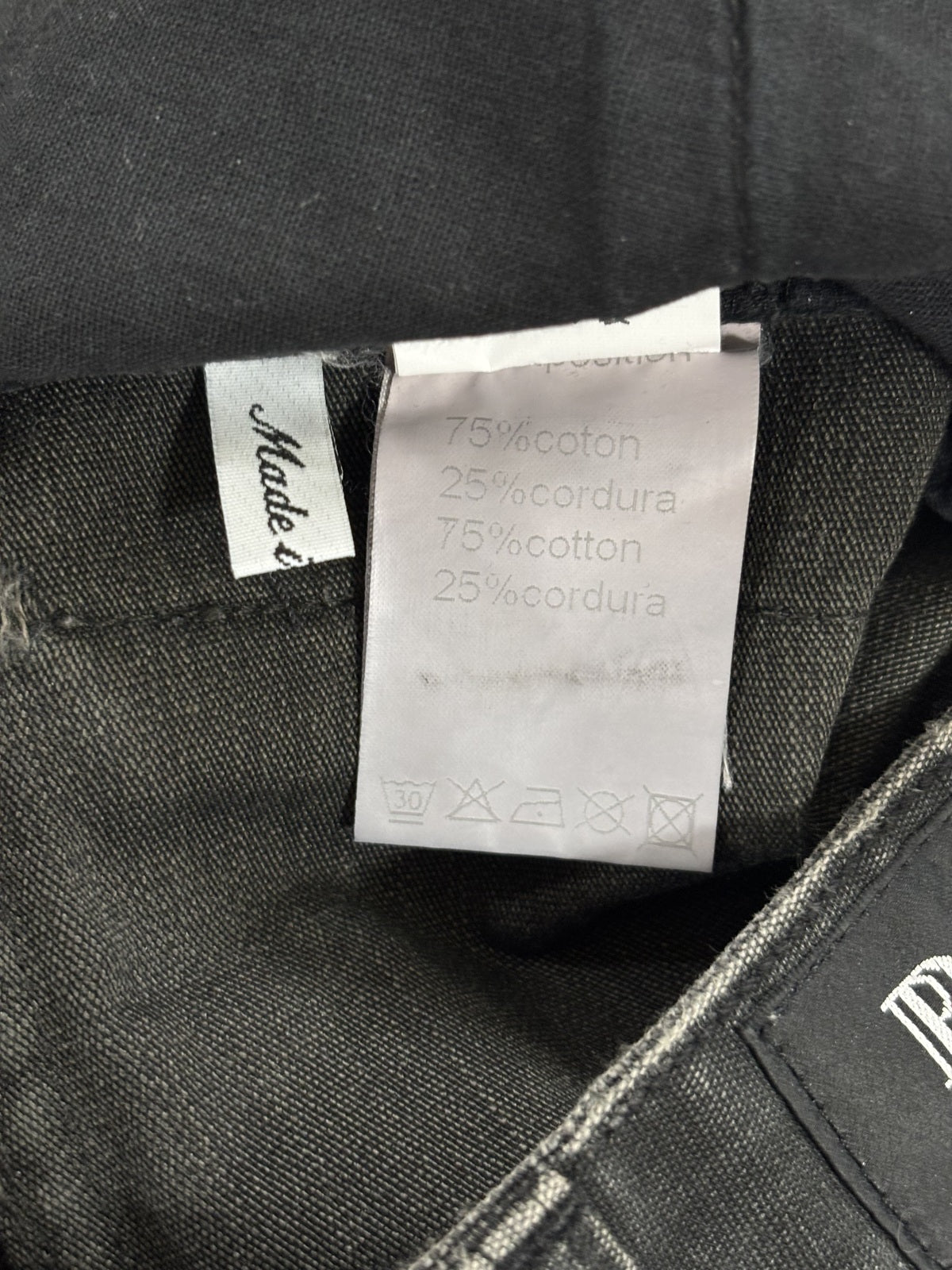 Balmain Black Egale Coin Cargo Jeans {{ color }} {{ brand }} {{ archive }} {{ season }} {{ year }} {{ hedi slimane }}