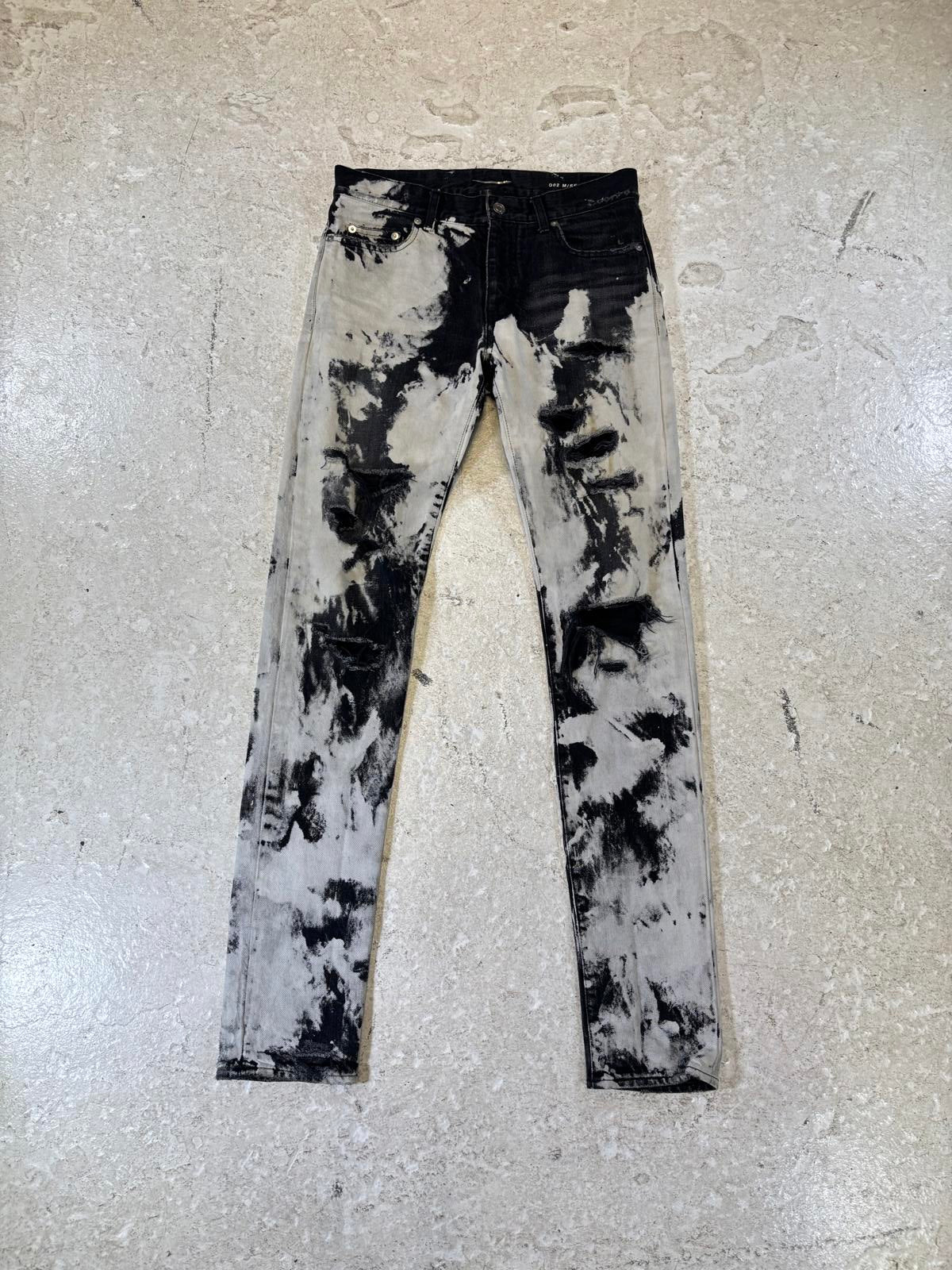 Saint Laurent Distressed D02 Jeans