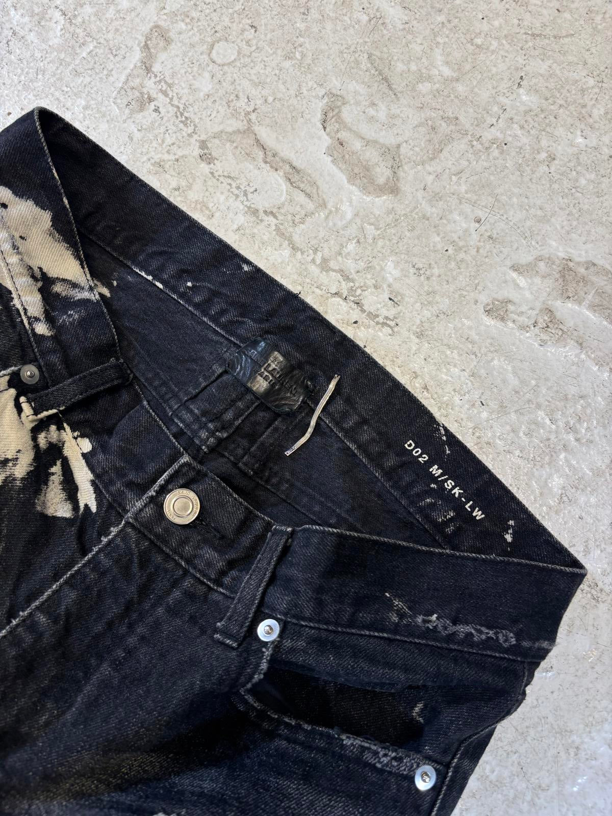 Saint Laurent Distressed D02 Jeans