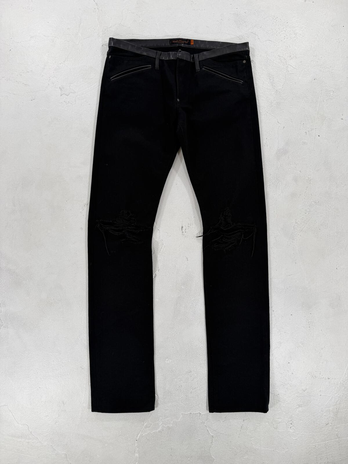 Undercover AW05 cummerbund {{ color }} {{ brand }} {{ archive }} {{ season }} {{ year }} {{ hedi slimane }}