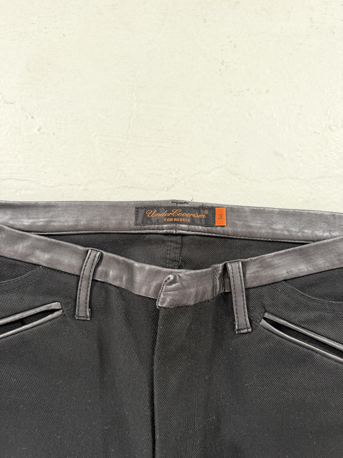 Undercover AW05 cummerbund {{ color }} {{ brand }} {{ archive }} {{ season }} {{ year }} {{ hedi slimane }}