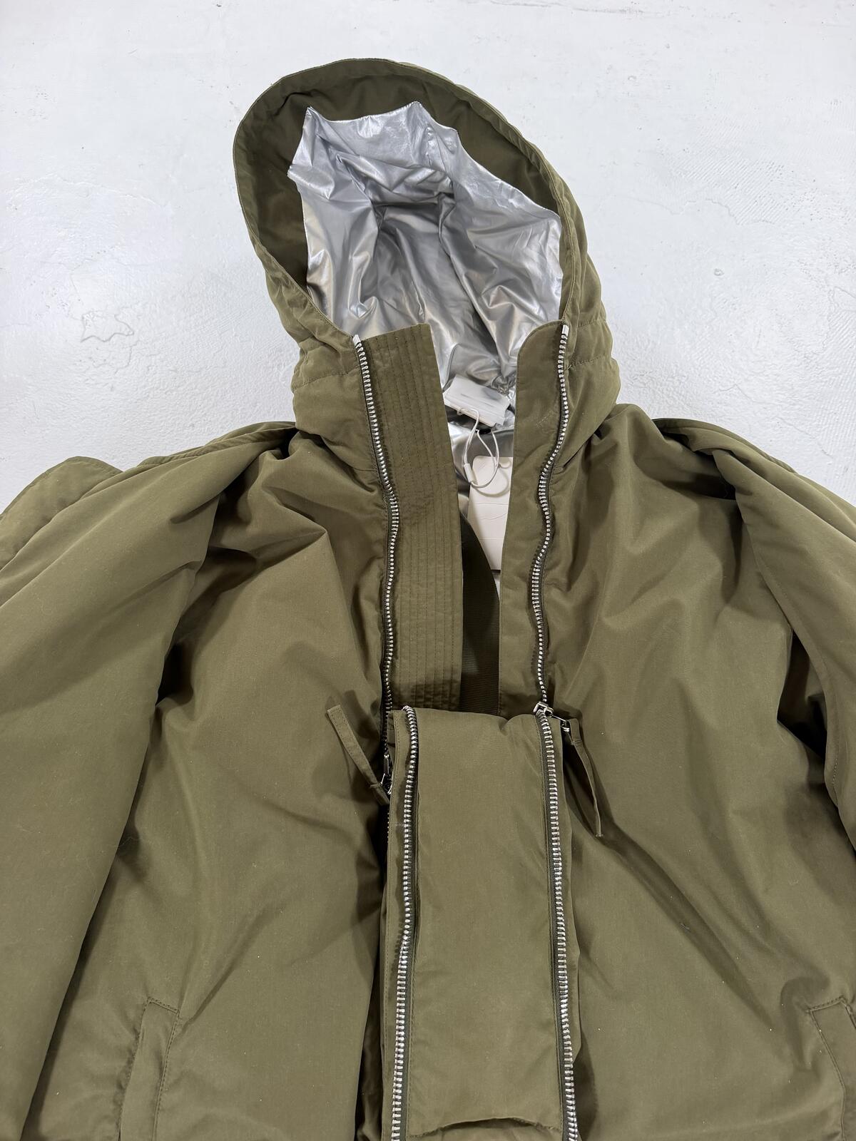 Helmut Lang Vested Nylon Puffer {{ color }} {{ brand }} {{ archive }} {{ season }} {{ year }} {{ hedi slimane }}