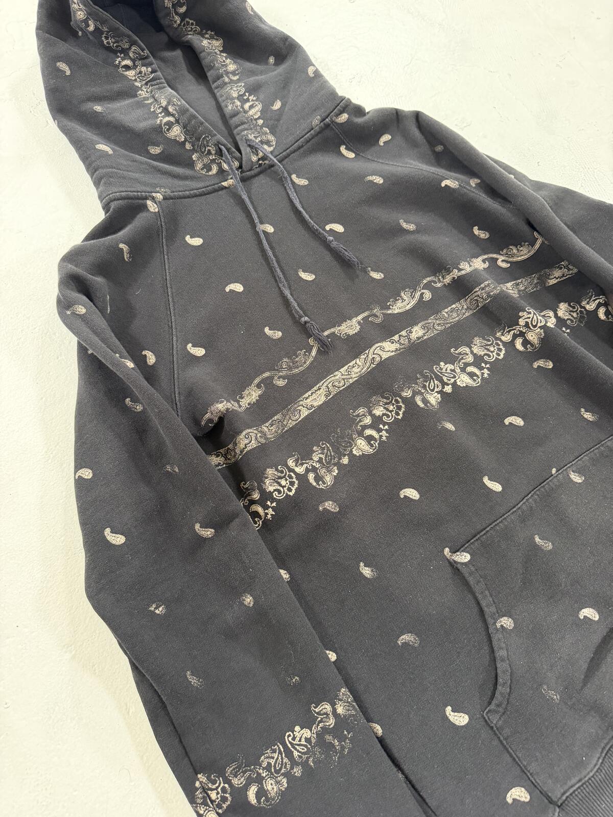 Saint Laurent Paisley hoodie {{ color }} {{ brand }} {{ archive }} {{ season }} {{ year }} {{ hedi slimane }}