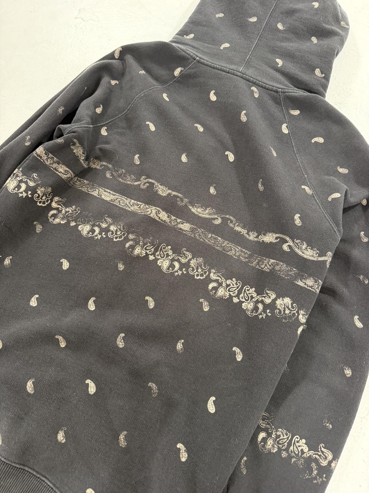 Saint Laurent Paisley hoodie {{ color }} {{ brand }} {{ archive }} {{ season }} {{ year }} {{ hedi slimane }}