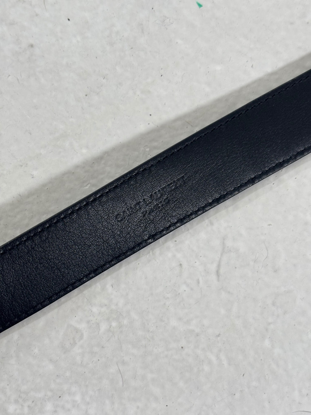 Saint Laurent Paris 1-Inch D-Point Belt {{ color }} {{ brand }} {{ archive }} {{ season }} {{ year }} {{ hedi slimane }}