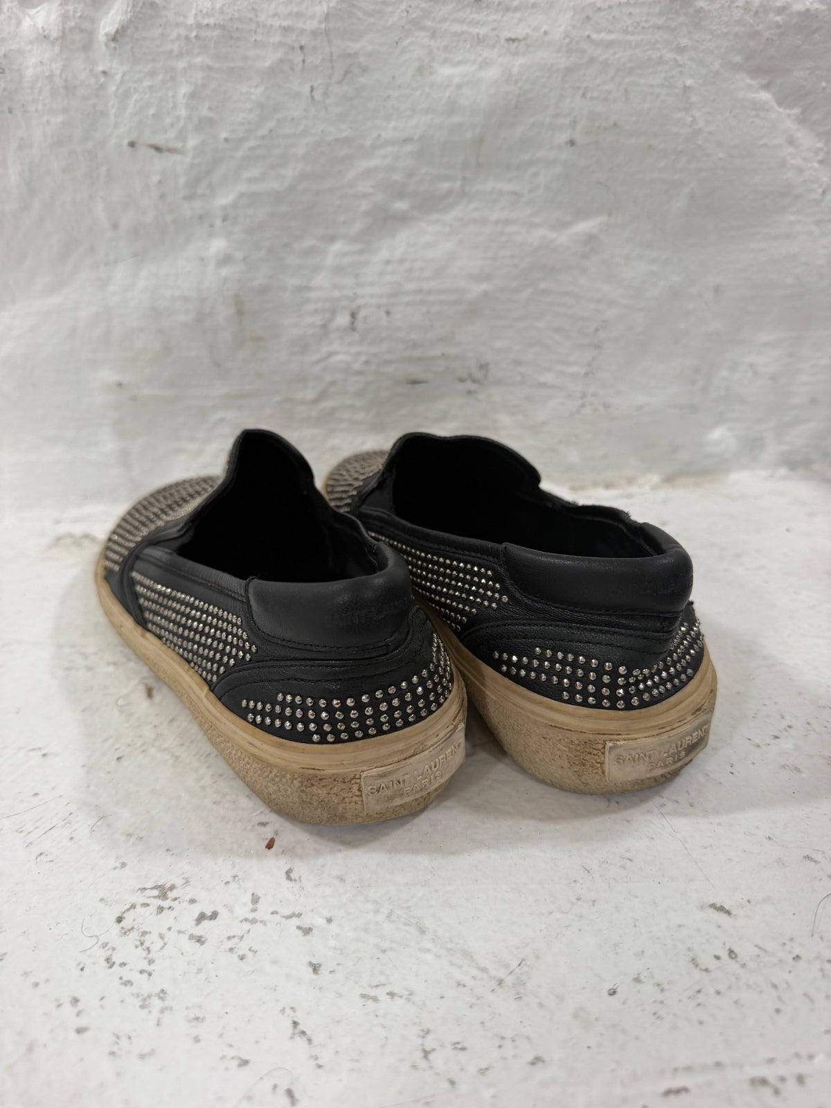 Saint Laurent Paris Studded Slip-Ons {{ color }} {{ brand }} {{ archive }} {{ season }} {{ year }} {{ hedi slimane }}