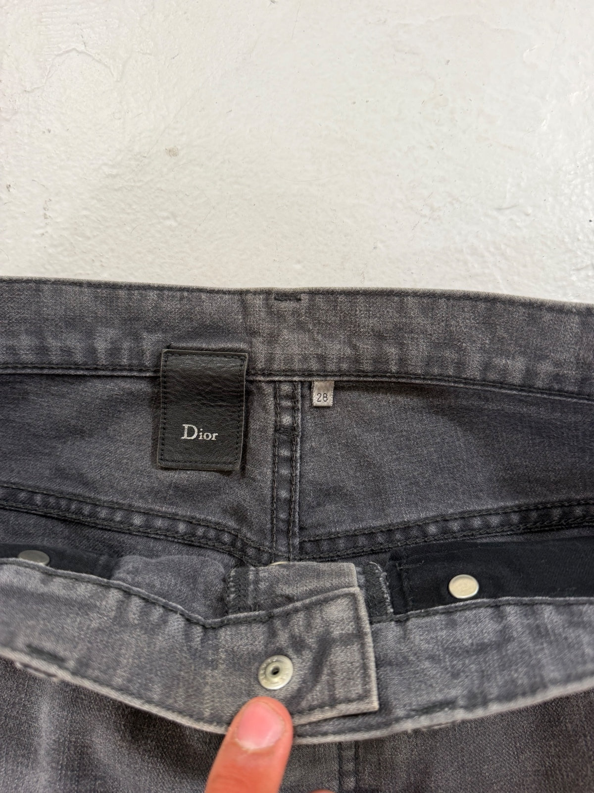 Dior Homme AW07 Grey Wash Denim {{ color }} {{ brand }} {{ archive }} {{ season }} {{ year }} {{ hedi slimane }}