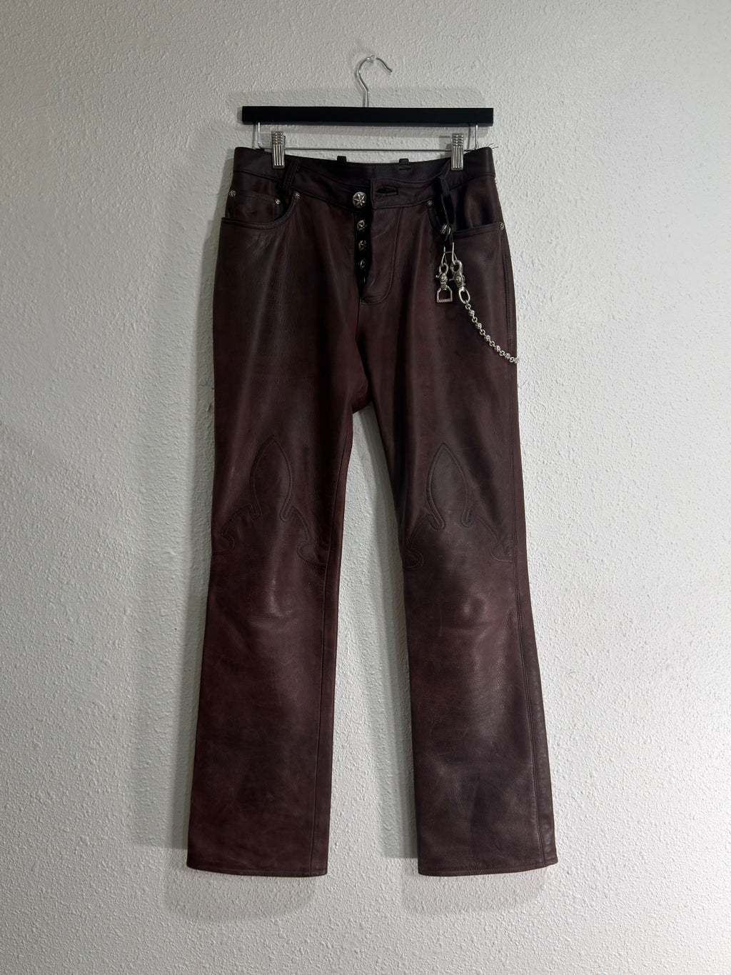 Chrome hearts 1/1 leather fluer knees {{ color }} {{ brand }} {{ archive }} {{ season }} {{ year }} {{ hedi slimane }}