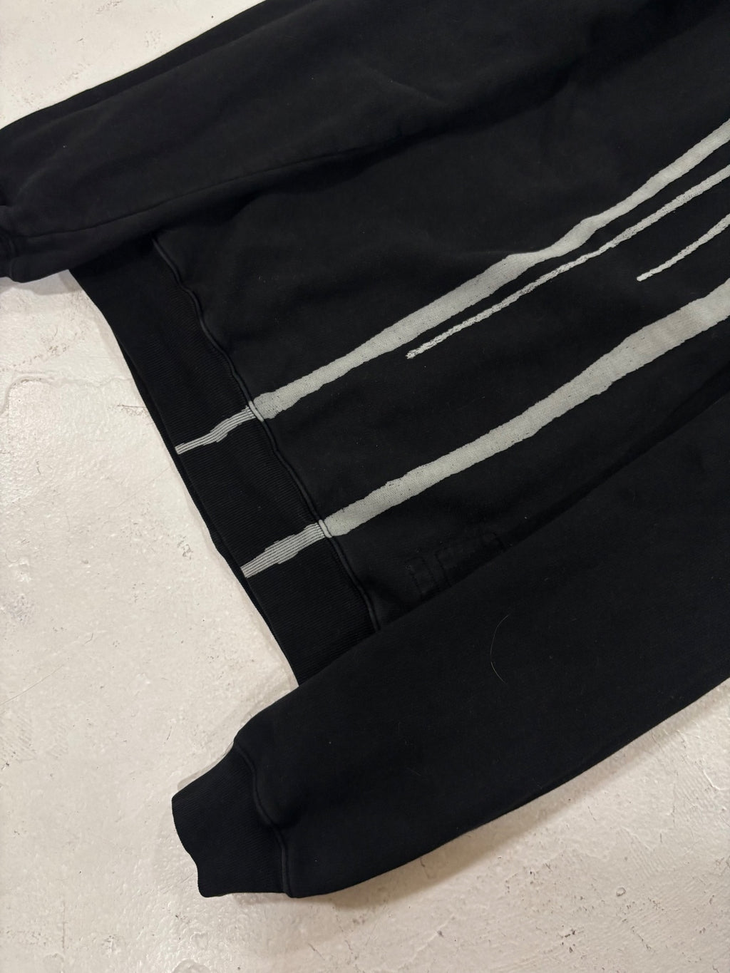 Rick Owens Vomit Bleach Crewneck {{ color }} {{ brand }} {{ archive }} {{ season }} {{ year }} {{ hedi slimane }}