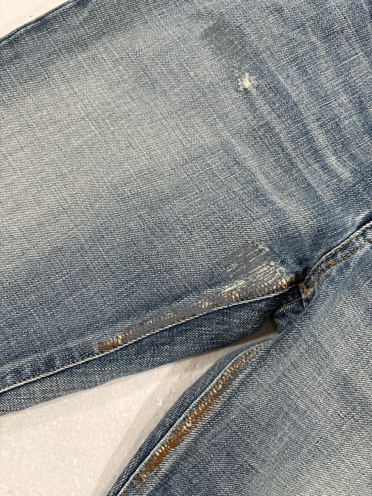 Saint Laurent Paris D02 Repaired Denim {{ color }} {{ brand }} {{ archive }} {{ season }} {{ year }} {{ hedi slimane }}