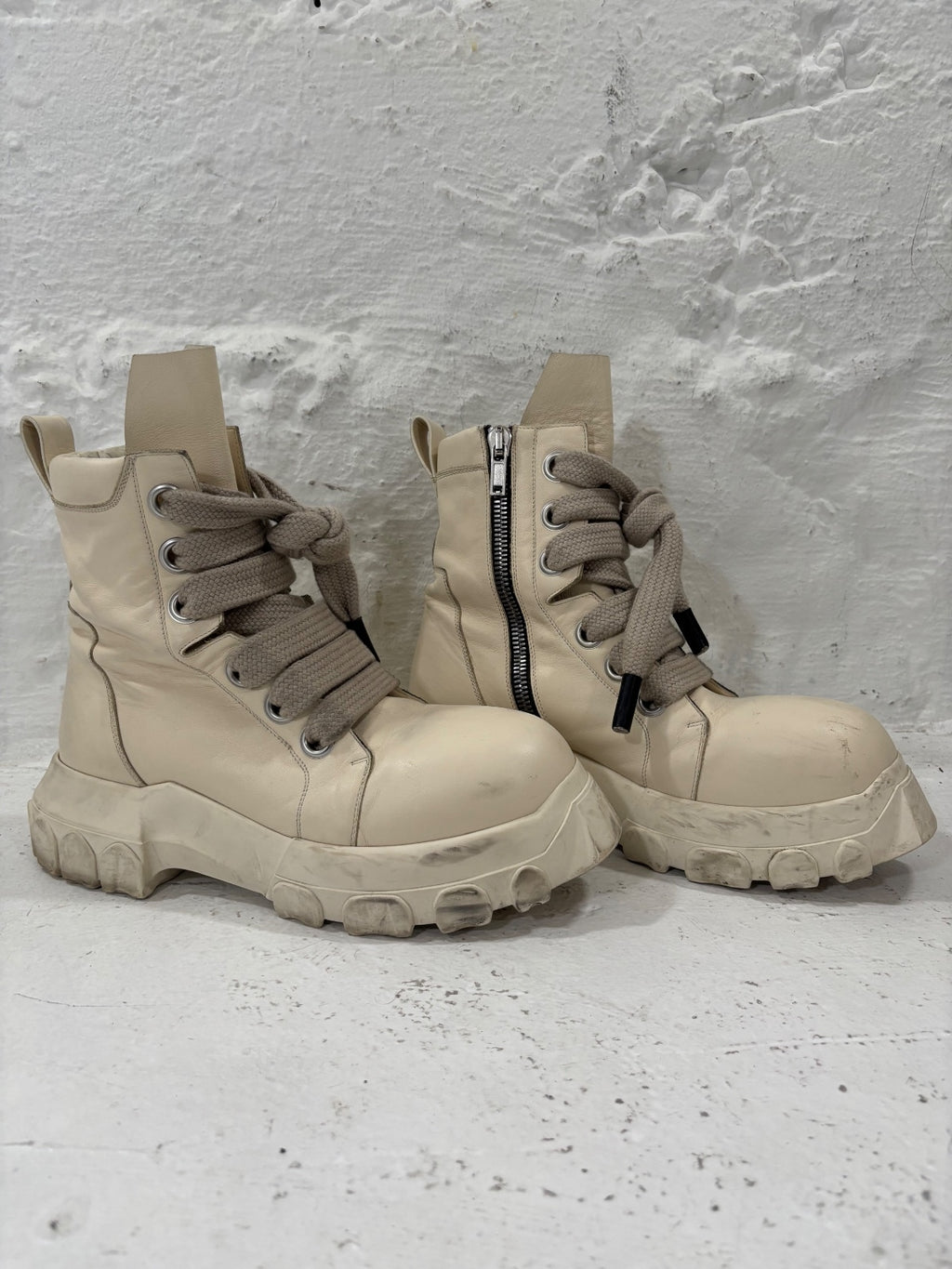 Rick Owens Jumbo Lace Bozo Boots {{ color }} {{ brand }} {{ archive }} {{ season }} {{ year }} {{ hedi slimane }}