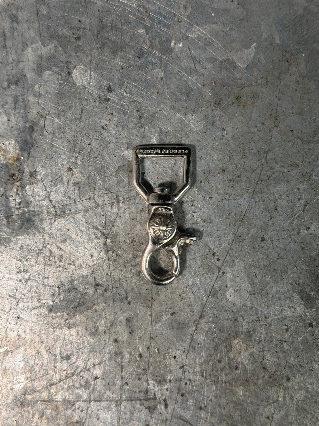 Chrome Hearts Clasp Keychain {{ color }} {{ brand }} {{ archive }} {{ season }} {{ year }} {{ hedi slimane }}