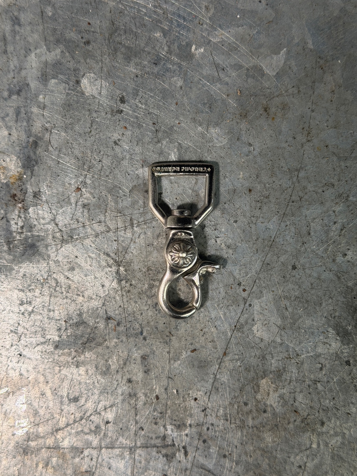 Chrome Hearts Clasp Keychain {{ color }} {{ brand }} {{ archive }} {{ season }} {{ year }} {{ hedi slimane }}