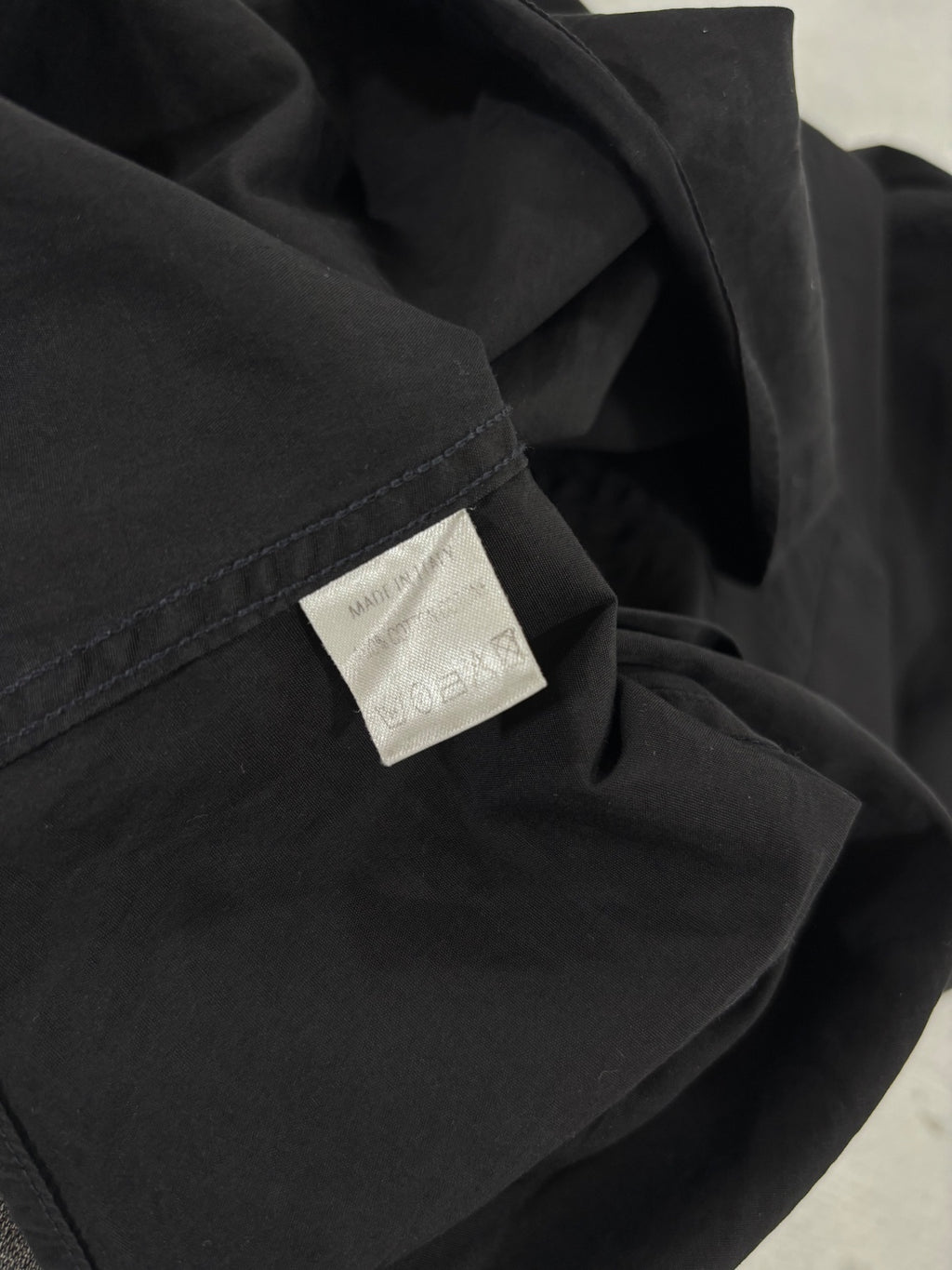 Gucci Button-Up {{ color }} {{ brand }} {{ archive }} {{ season }} {{ year }} {{ hedi slimane }}