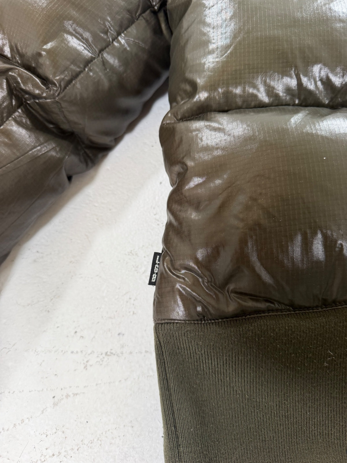 L.G.B. Bat Down Puffer {{ color }} {{ brand }} {{ archive }} {{ season }} {{ year }} {{ hedi slimane }}