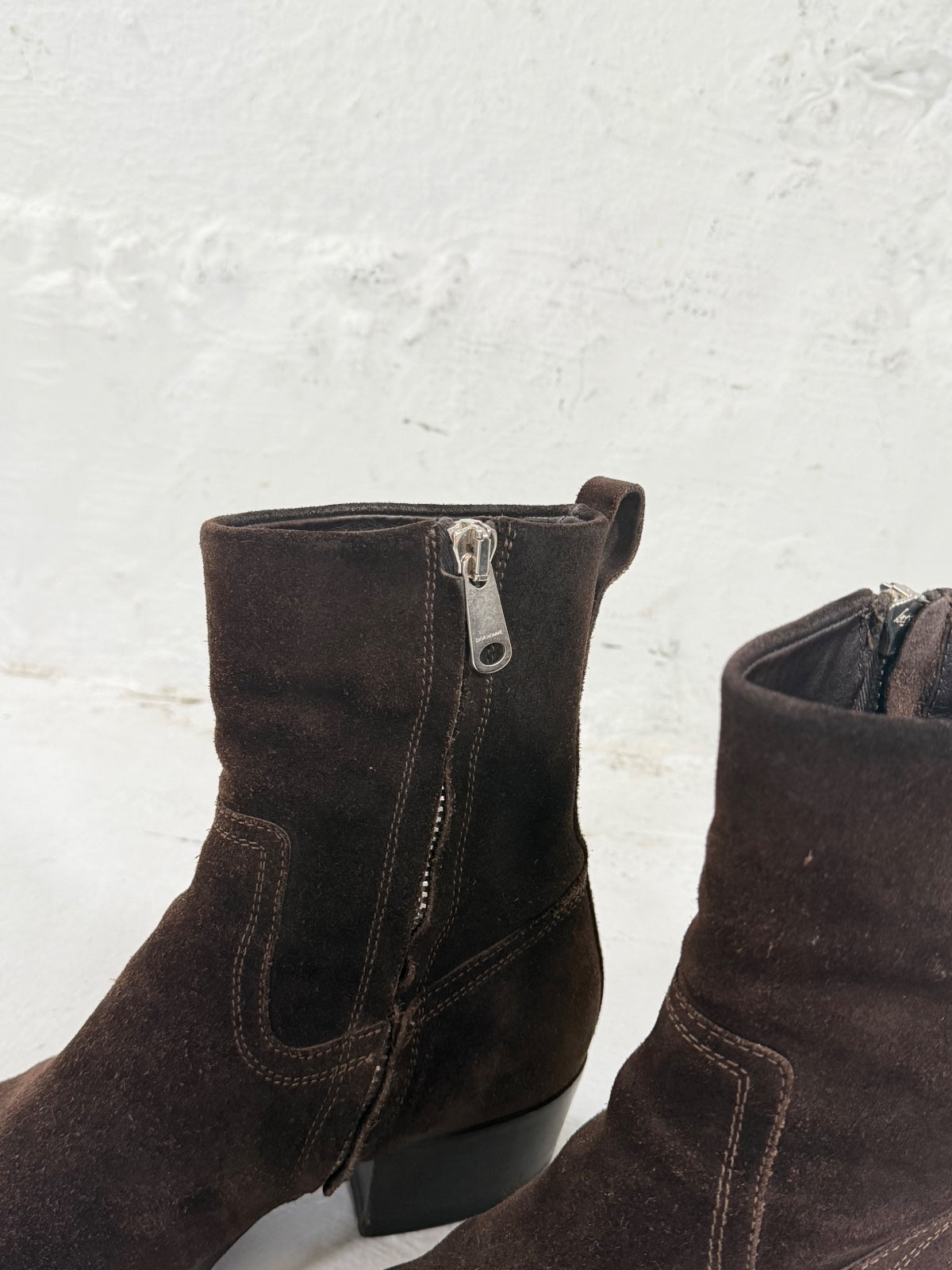 Dior Homme AW05 Suede Side-Zip Hedi Boots {{ color }} {{ brand }} {{ archive }} {{ season }} {{ year }} {{ hedi slimane }}