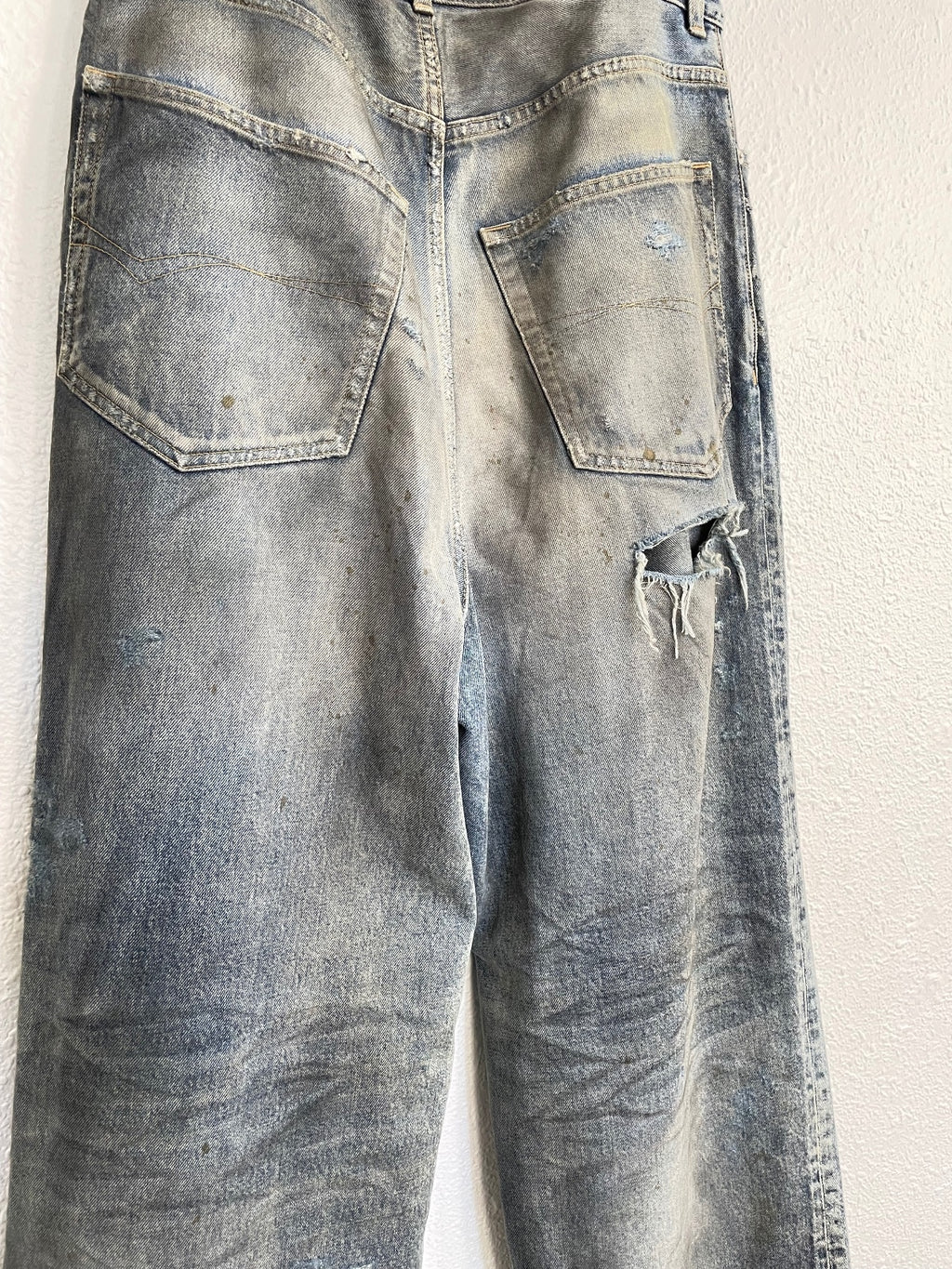 Balenciaga Mud Wash Denim {{ color }} {{ brand }} {{ archive }} {{ season }} {{ year }} {{ hedi slimane }}