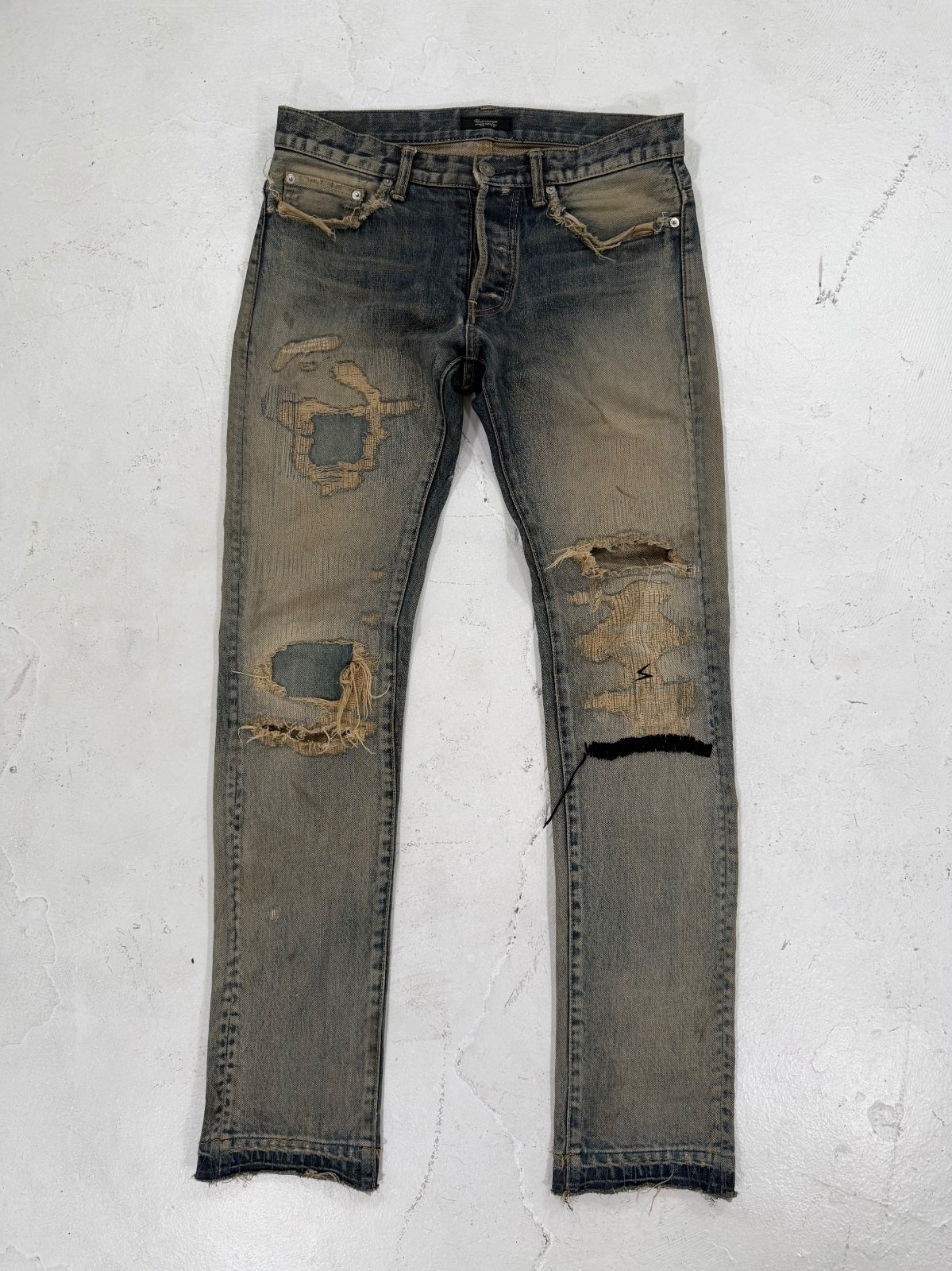 Undercover SS10 reyarned black yarns {{ color }} {{ brand }} {{ archive }} {{ season }} {{ year }} {{ hedi slimane }}