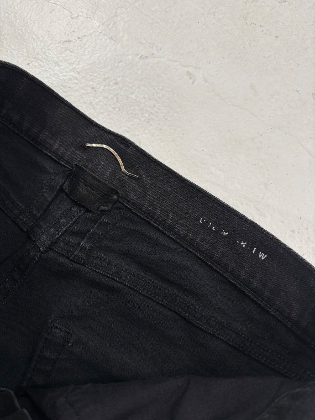 Saint Laurent D01 Black Denim {{ color }} {{ brand }} {{ archive }} {{ season }} {{ year }} {{ hedi slimane }}