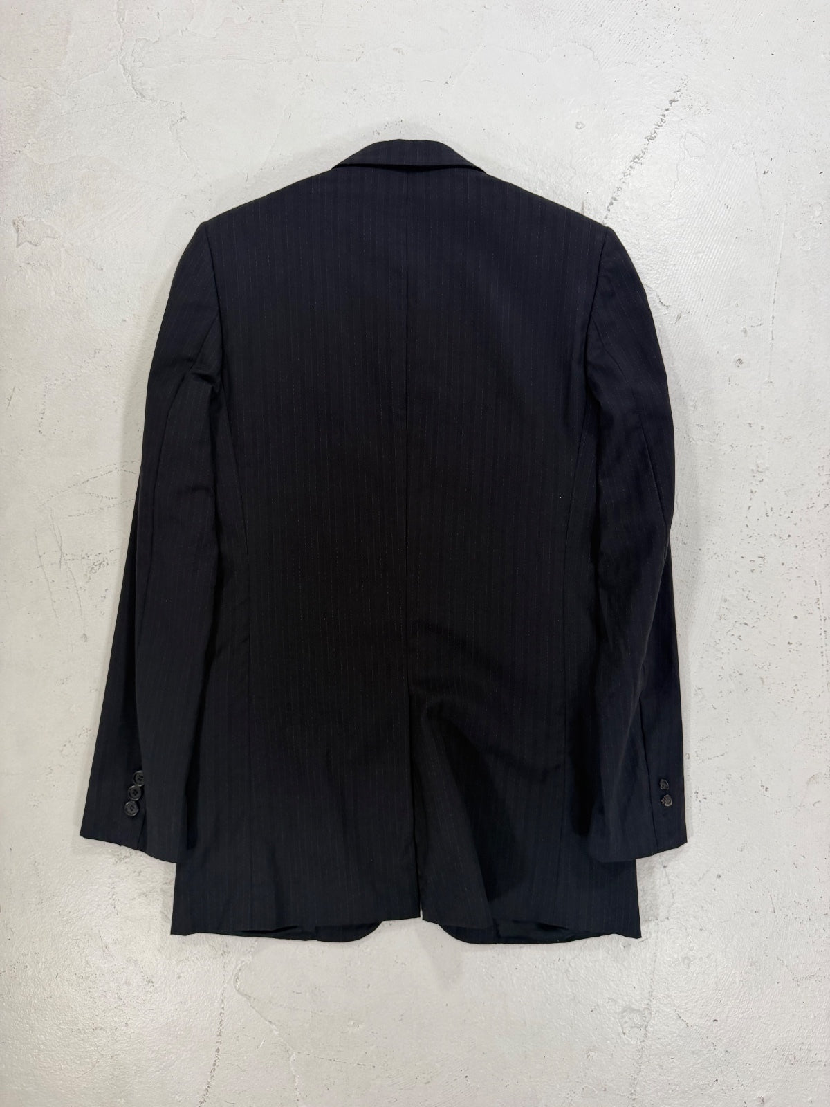 Dior Homme AW07 Pin-Striped Blazer {{ color }} {{ brand }} {{ archive }} {{ season }} {{ year }} {{ hedi slimane }}