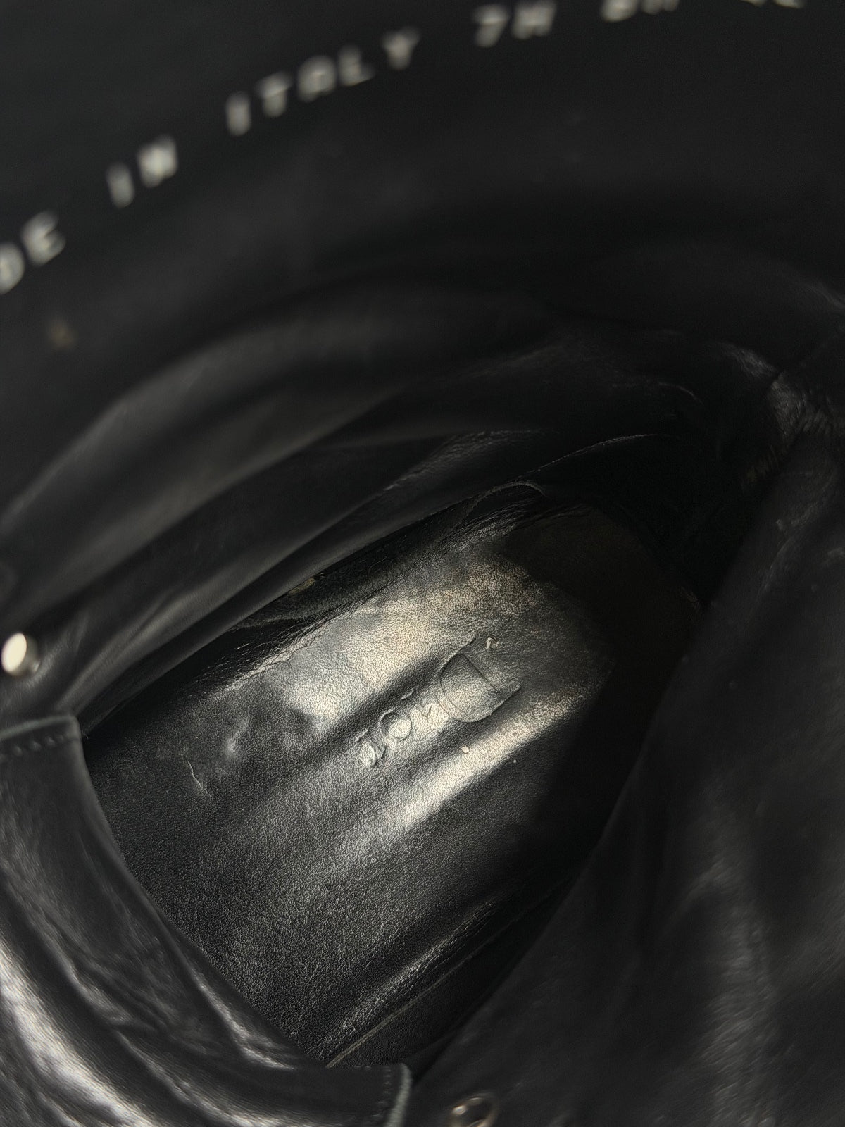 Dior Homme AW07 Navigator Boots By Hedi {{ color }} {{ brand }} {{ archive }} {{ season }} {{ year }} {{ hedi slimane }}