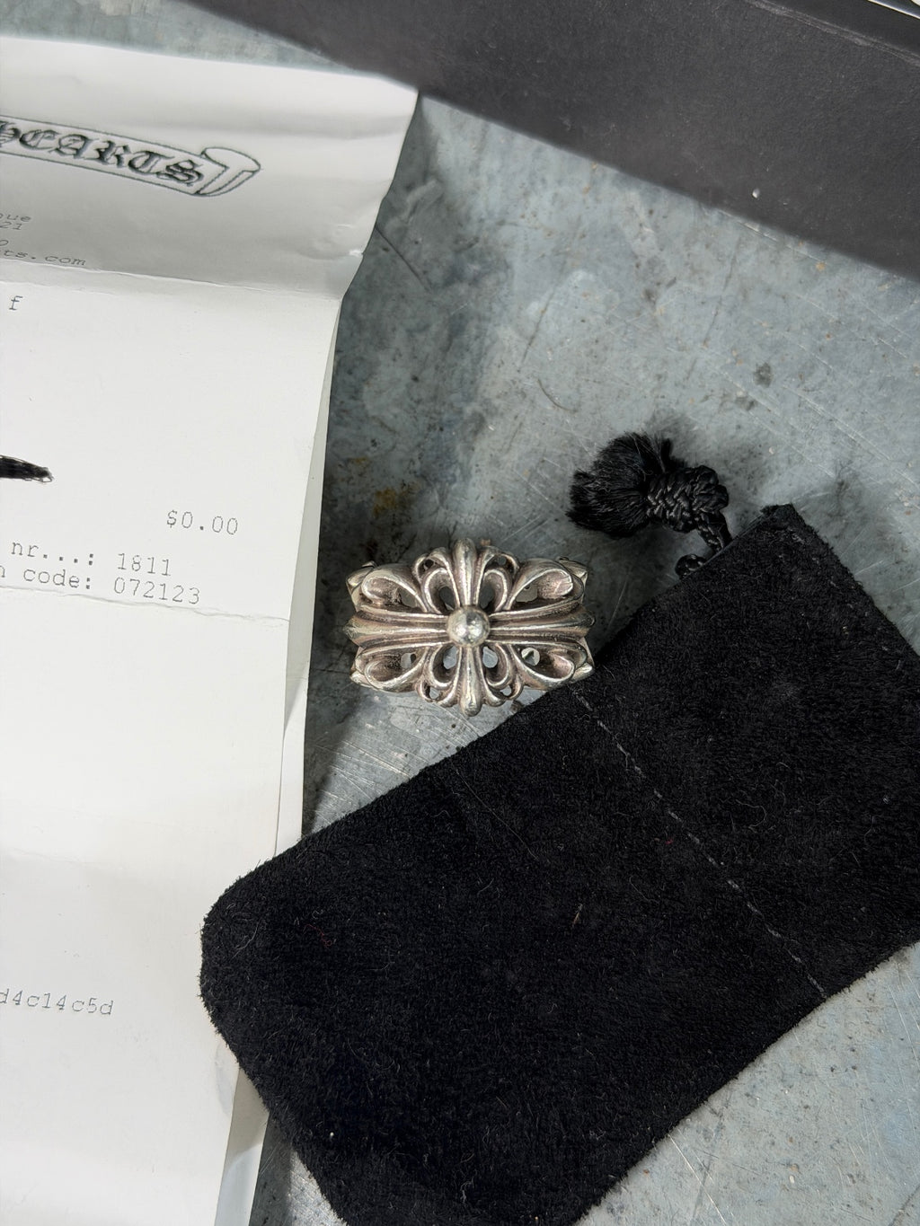 Chrome hearts double floral ring {{ color }} {{ brand }} {{ archive }} {{ season }} {{ year }} {{ hedi slimane }}