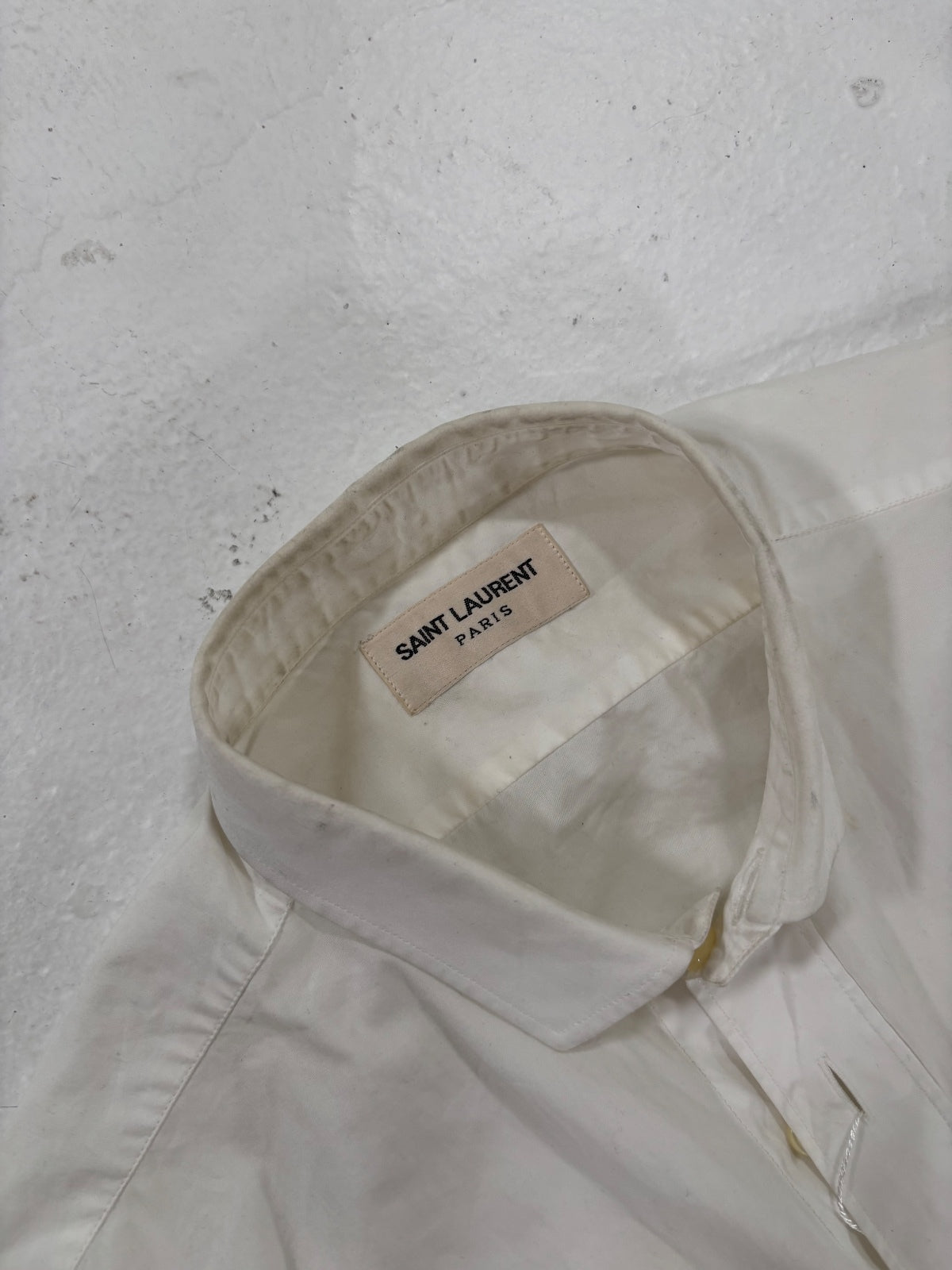 Saint Laurent 2014 White Button-up {{ color }} {{ brand }} {{ archive }} {{ season }} {{ year }} {{ hedi slimane }}