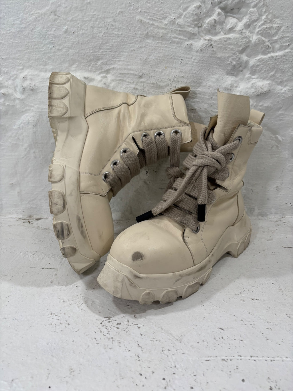 Rick Owens Jumbo Lace Bozo Boots {{ color }} {{ brand }} {{ archive }} {{ season }} {{ year }} {{ hedi slimane }}