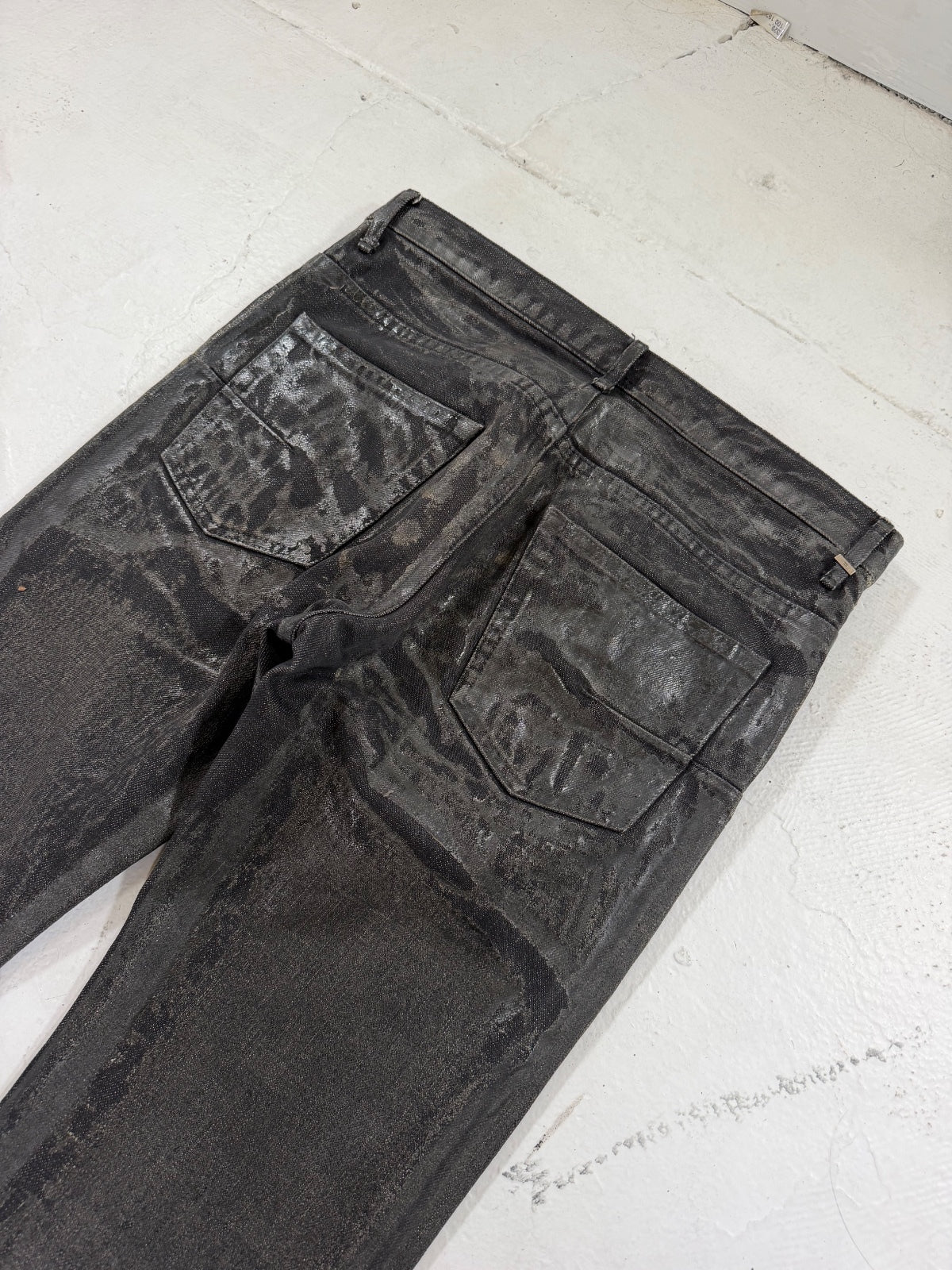 Dior Homme AW05 Luster Denim {{ color }} {{ brand }} {{ archive }} {{ season }} {{ year }} {{ hedi slimane }}