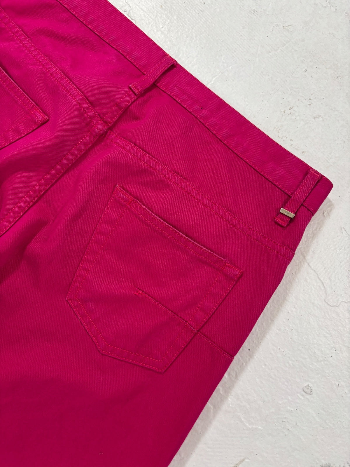 Dior Homme SS2005 Pink Fuchsia Jeans {{ color }} {{ brand }} {{ archive }} {{ season }} {{ year }} {{ hedi slimane }}